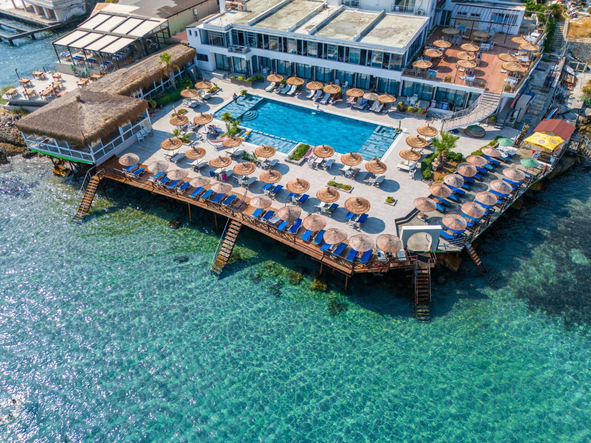 Manolya Hotel Lapithos (Northern Cyprus)