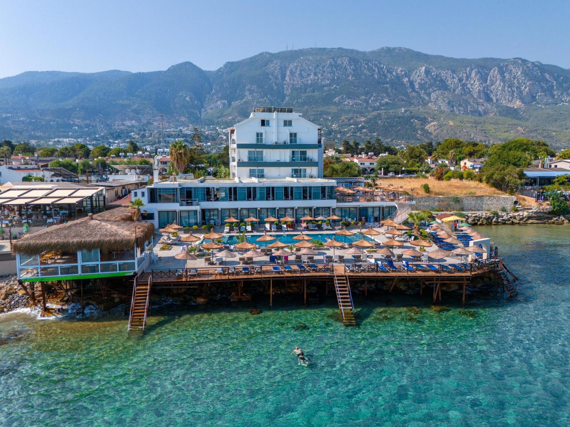 Hotel Manolya Lapithos (Northern Cyprus)