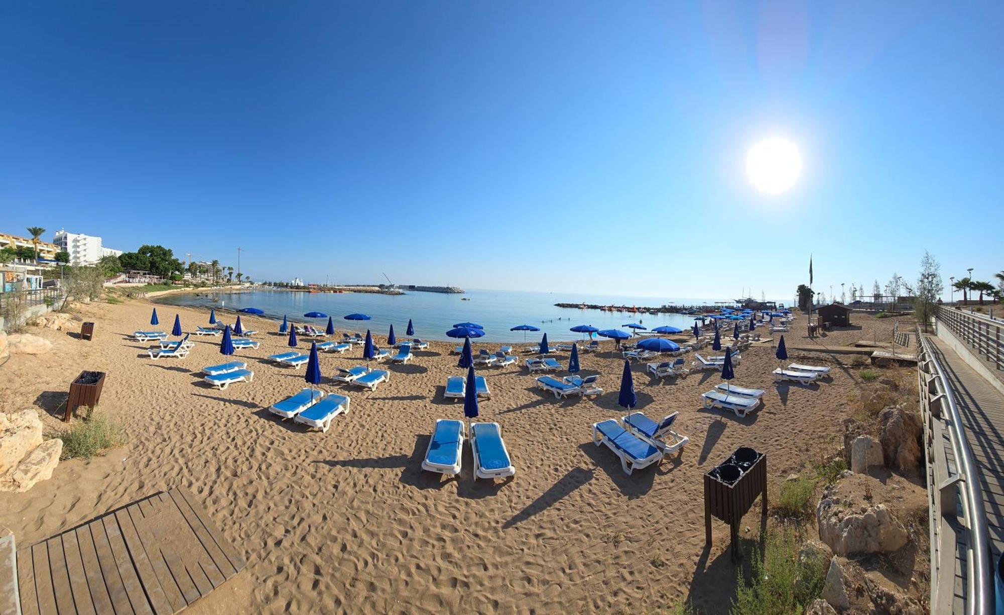 Golden Bay Deluxe Apartment Protaras