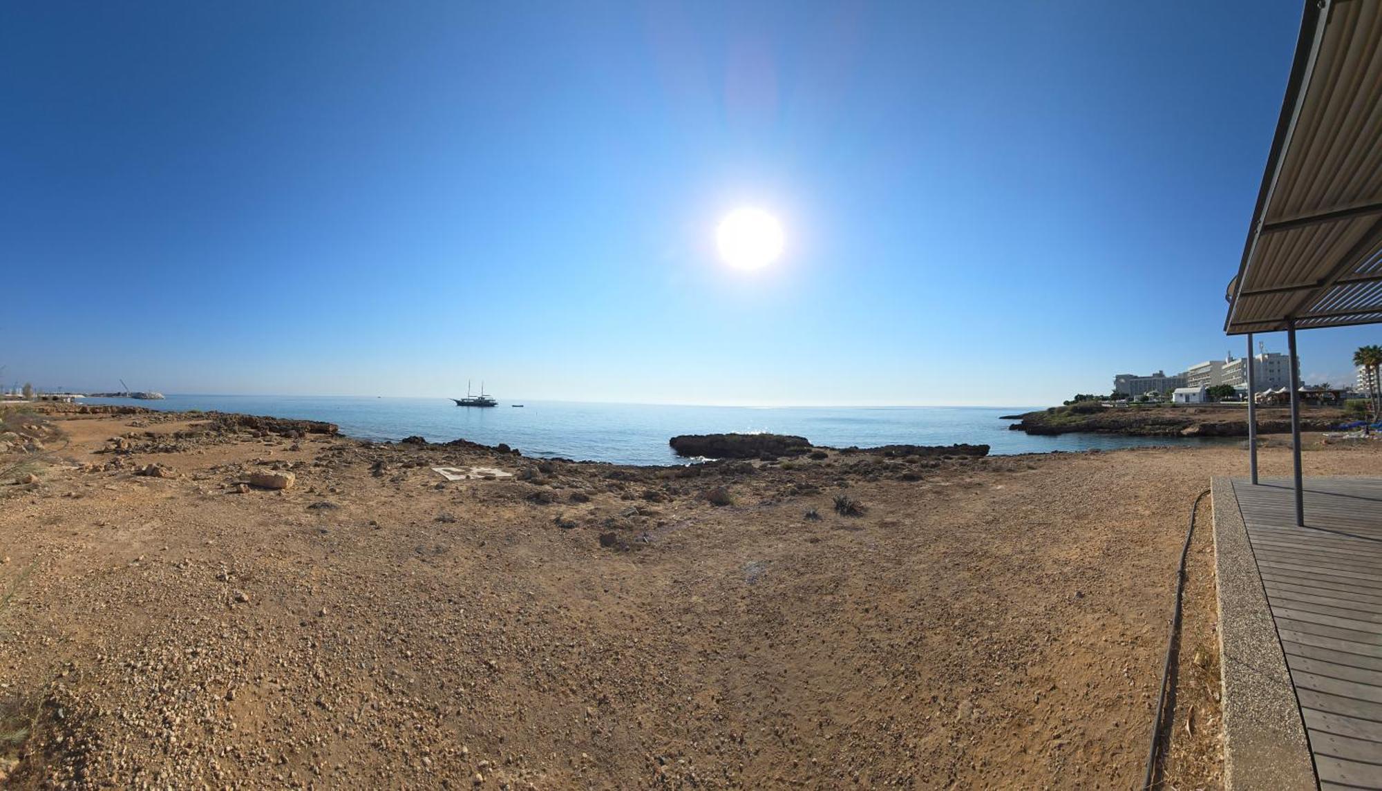Golden Bay Deluxe Protaras