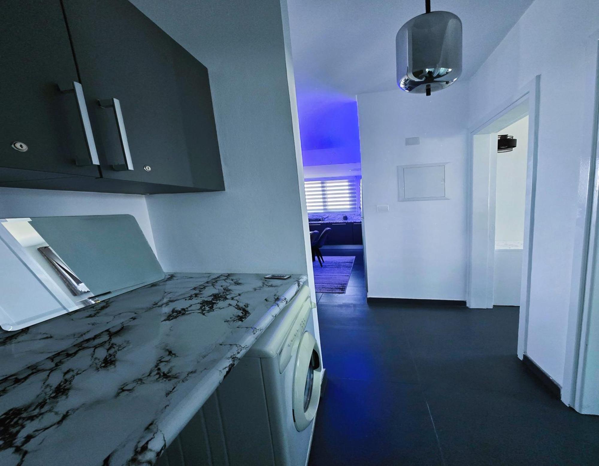 Golden Bay Deluxe Apartment Protaras