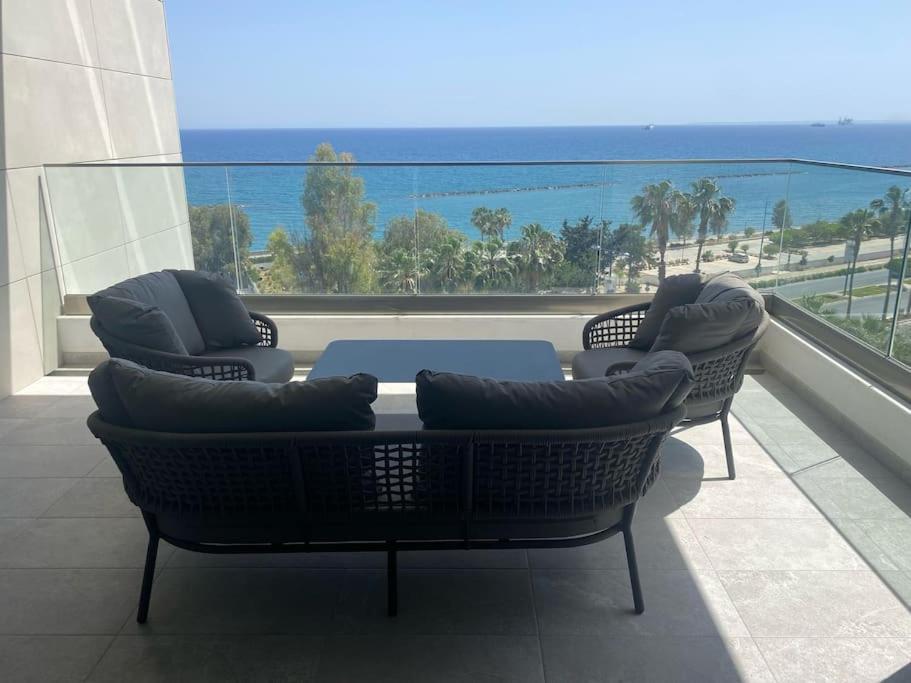 Apartment The Address -beachfront 2 Bedroom *
