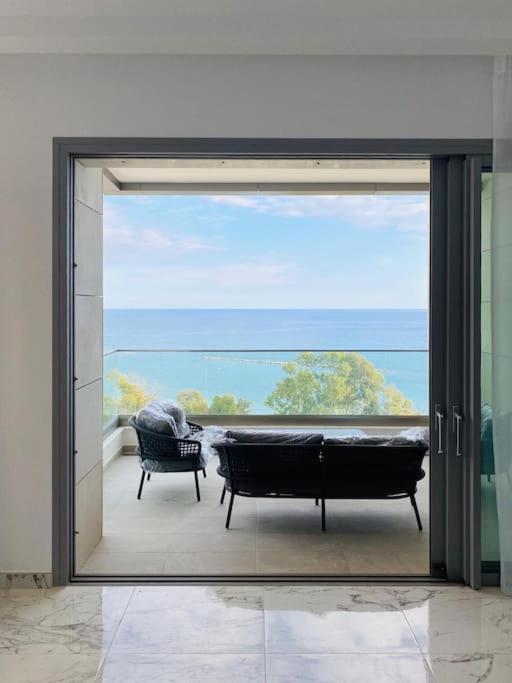 The Address -beachfront 2 Bedroom Apartment