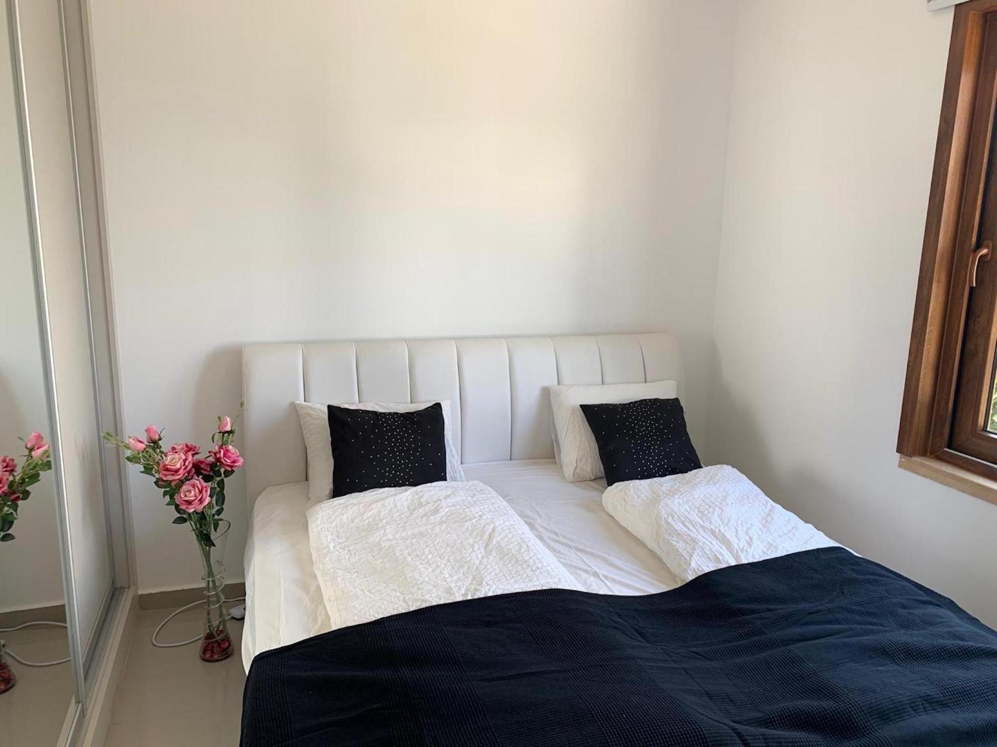 Highly Comfortable Family-friendly In Lovely Area Apartment