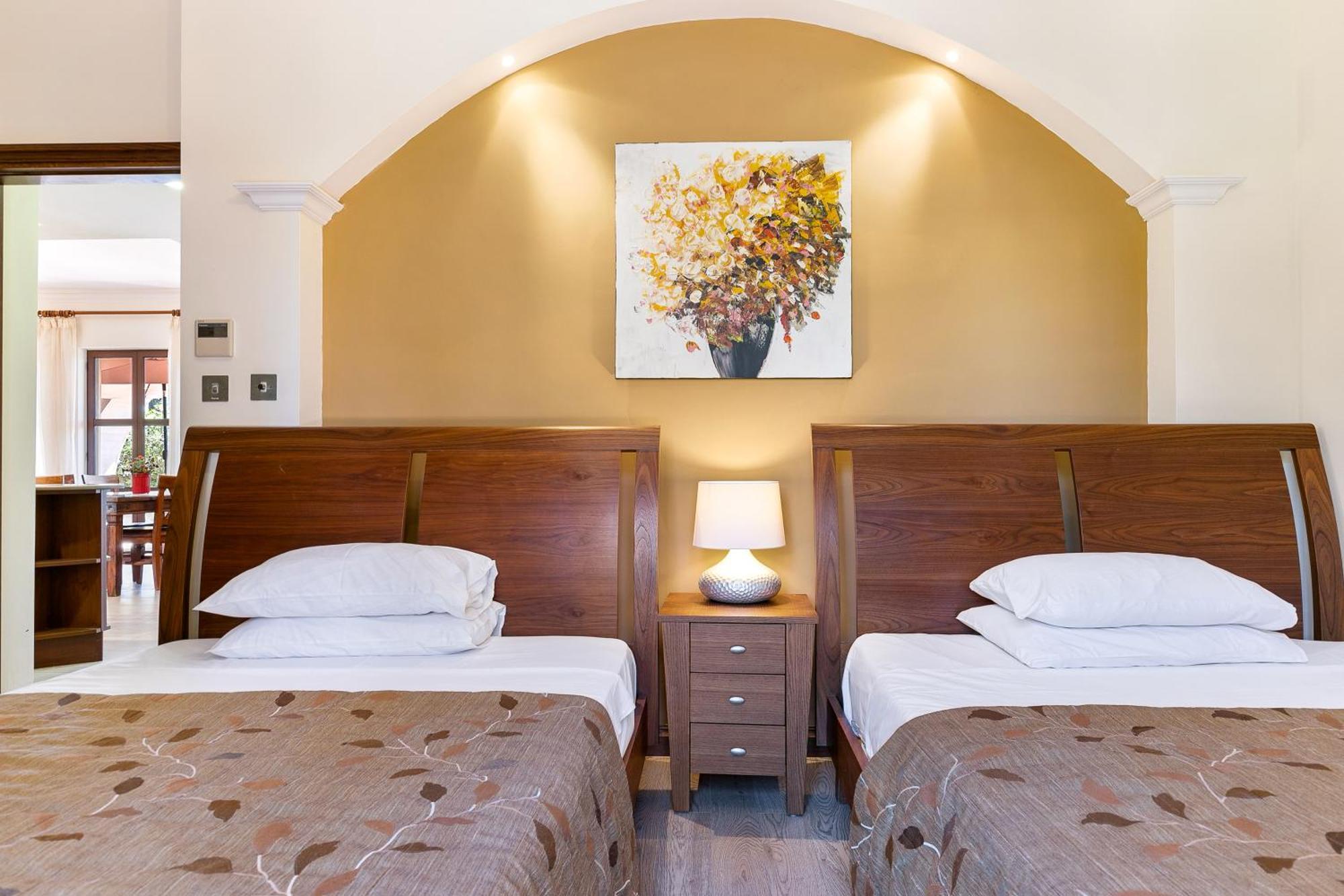2 Bedroom Artemis With Two Communal Pools, Aphrodite Hills Apartment *