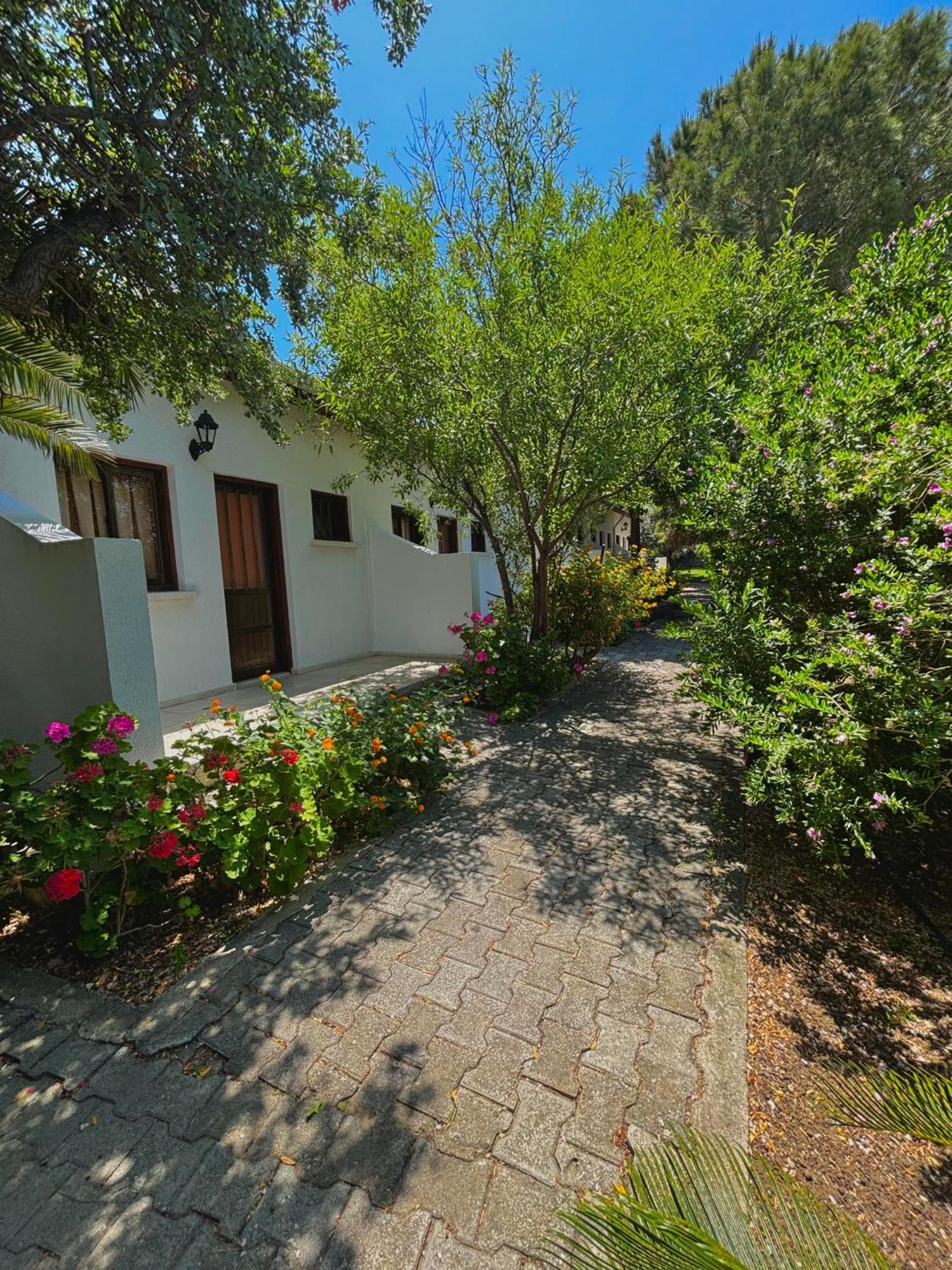 Bare Hill Aparthotel *