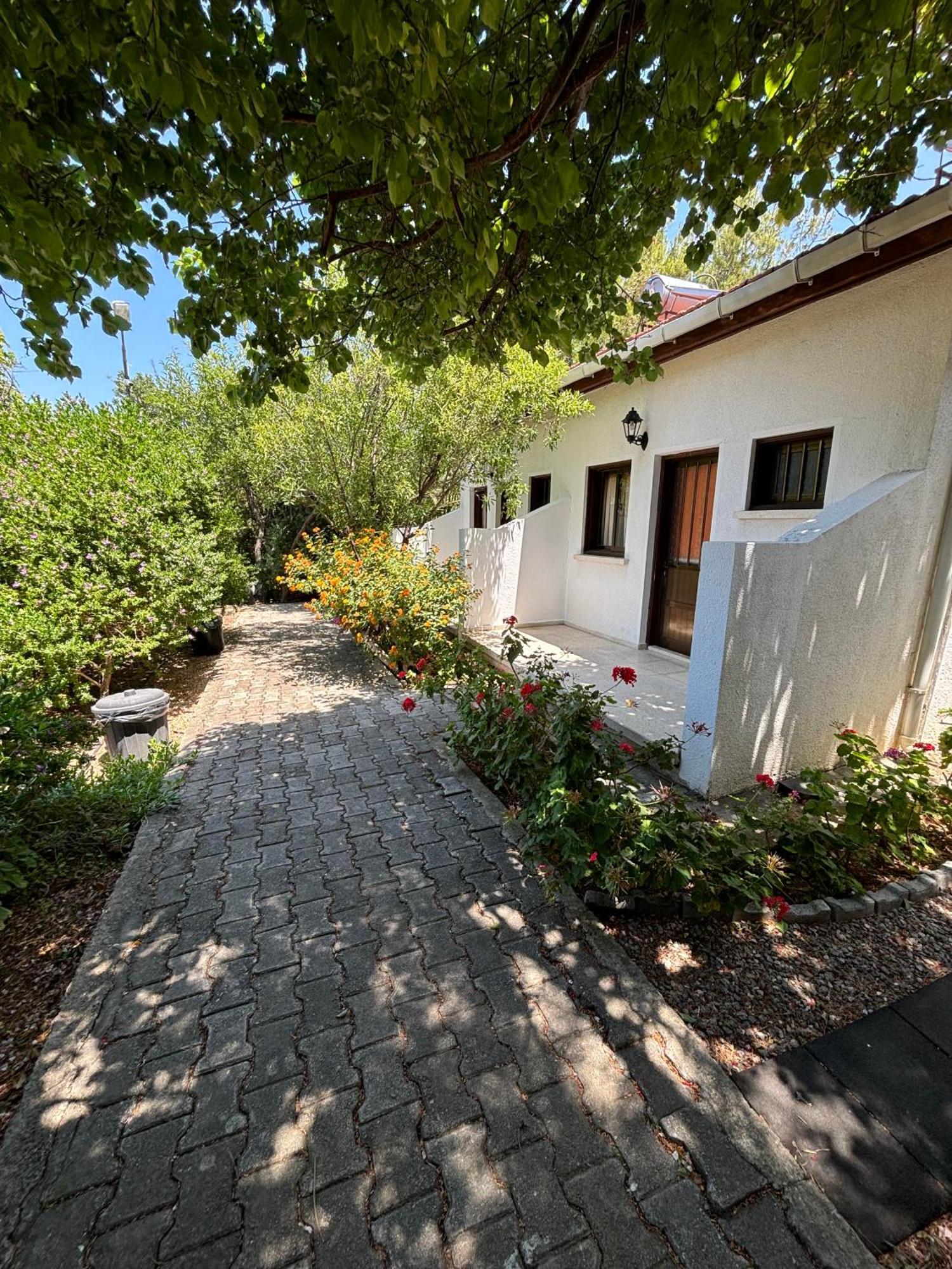 Aparthotel Bare Hill *