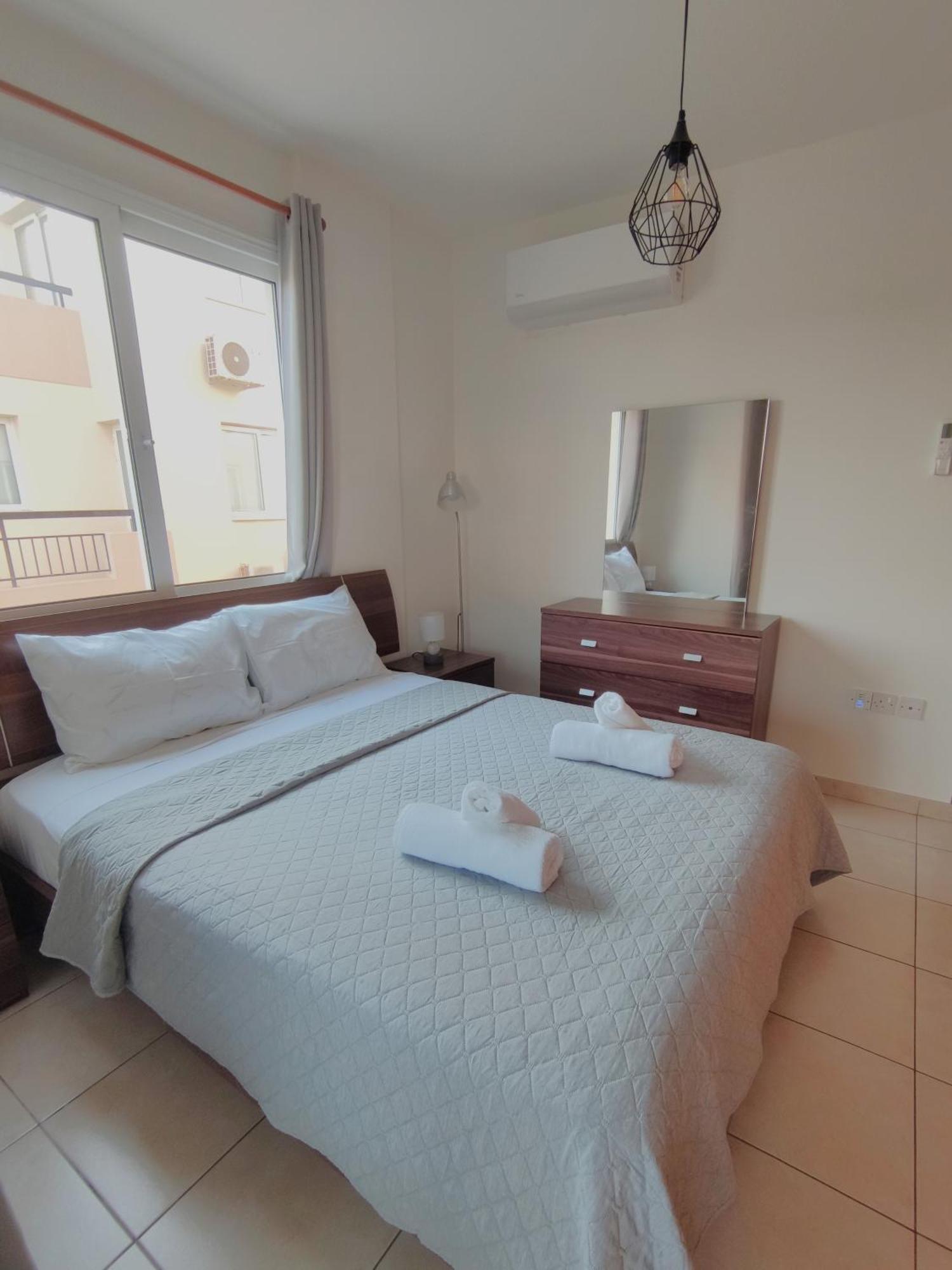 Pantelia Apartment *