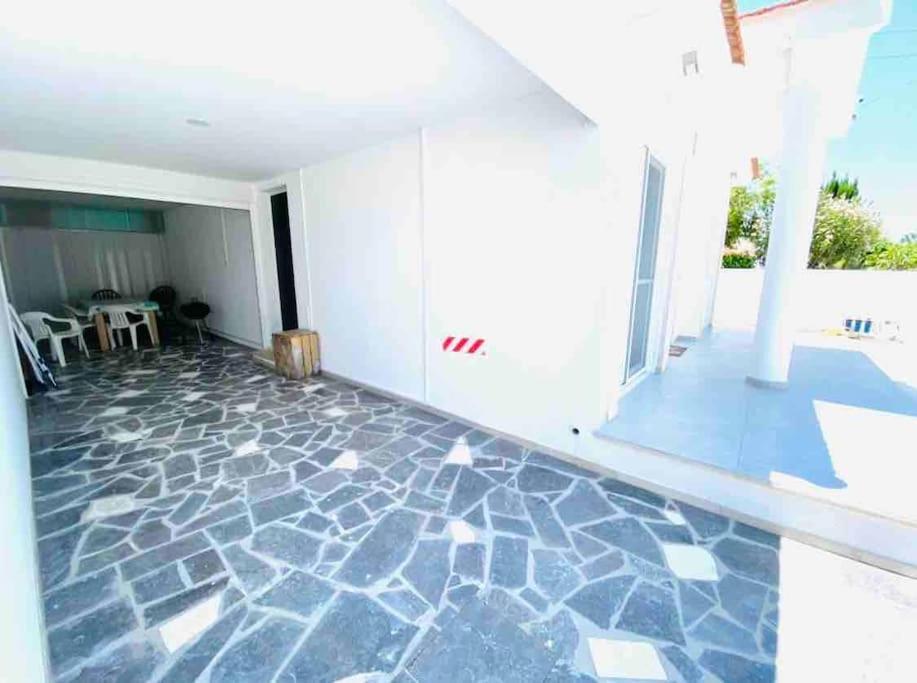 Exclusive Larnaca 2 Min 8 Sleeps