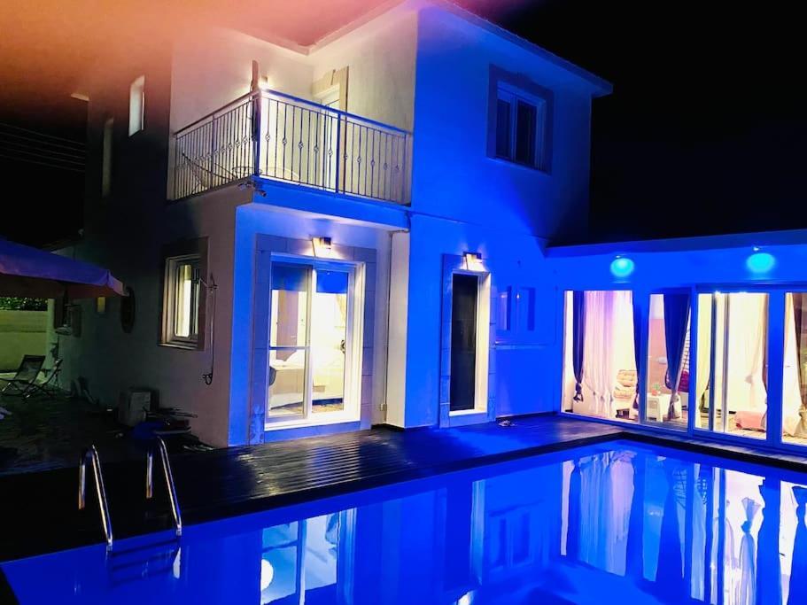 Villa Exclusive Larnaca 2 Min 8 Sleeps Pyla