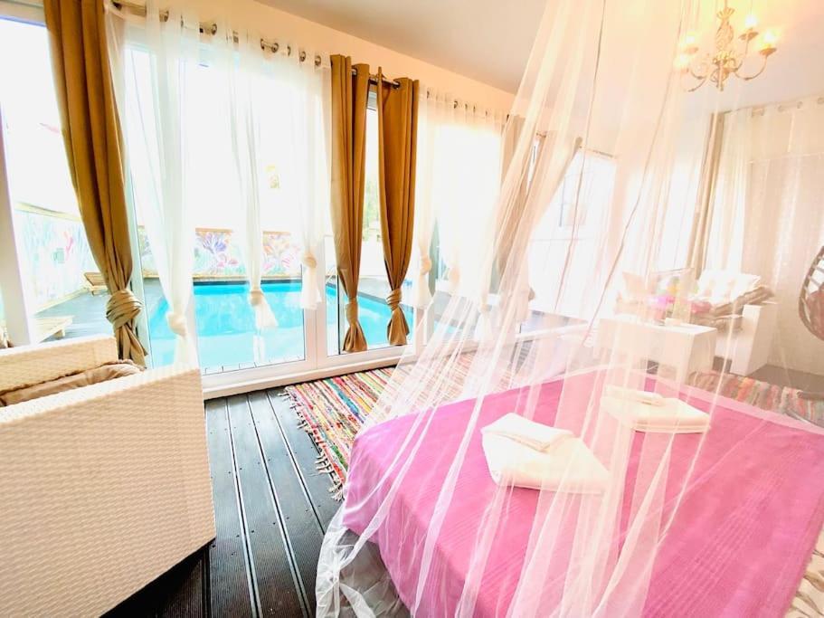Exclusive Larnaca 2 Min 8 Sleeps