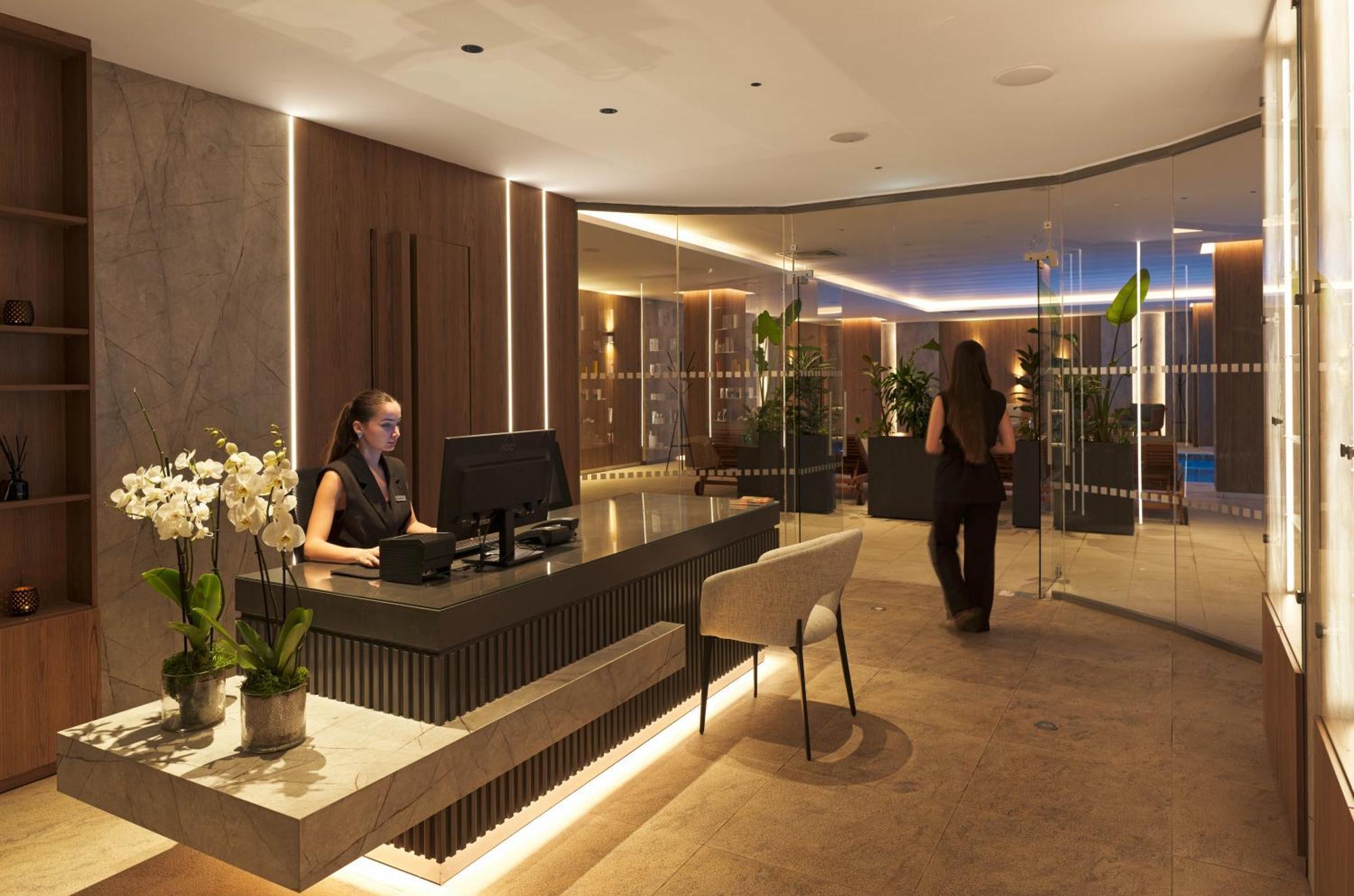 St George & (adults Only) Resort