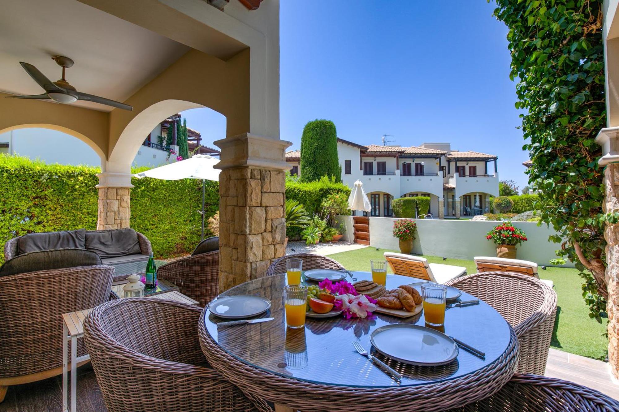 Junior Zeus, Hot Tub And Communal Pool, Aphrodite Hills Kouklia