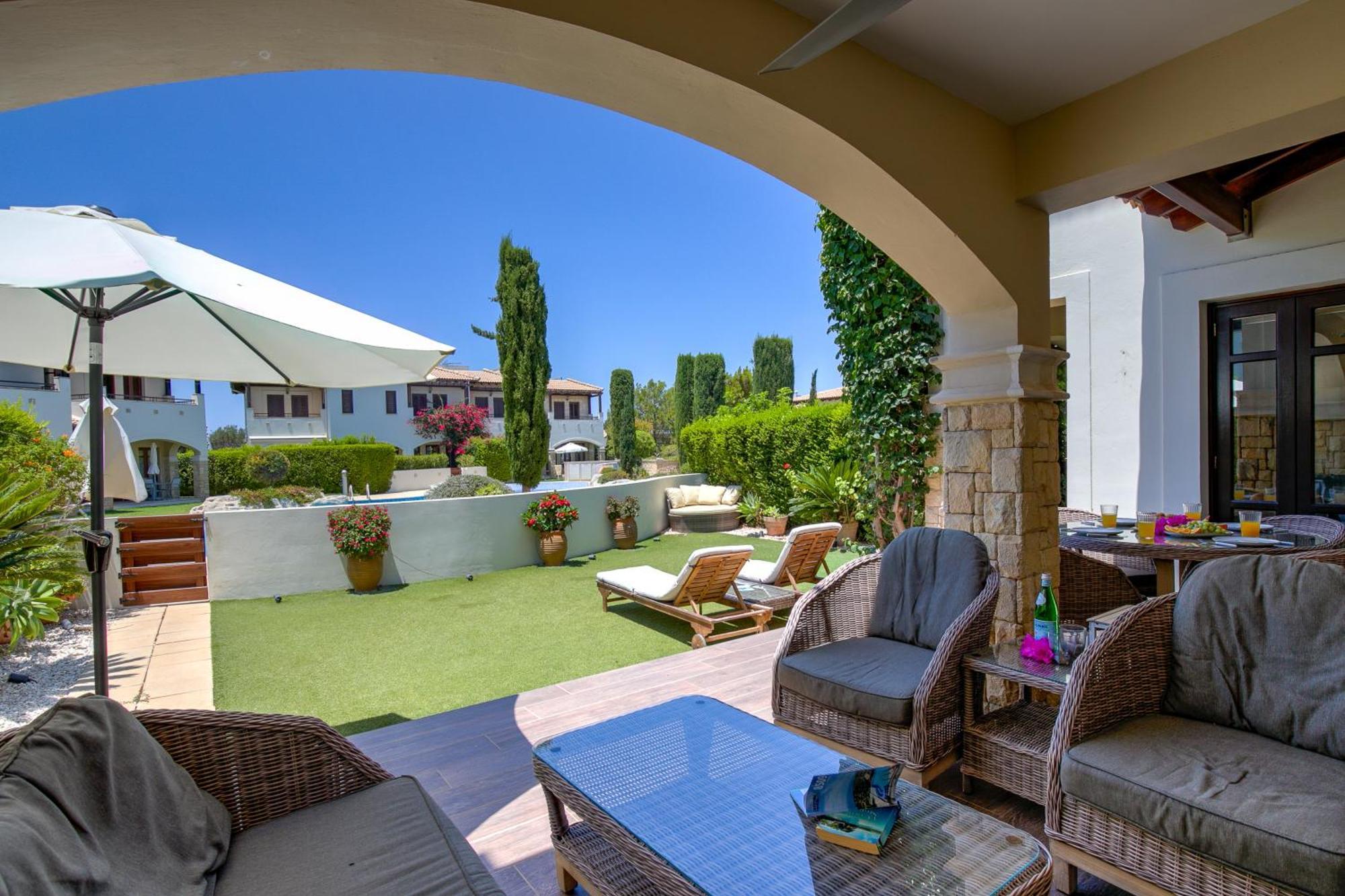 Junior Zeus, Hot Tub And Communal Pool, Aphrodite Hills *