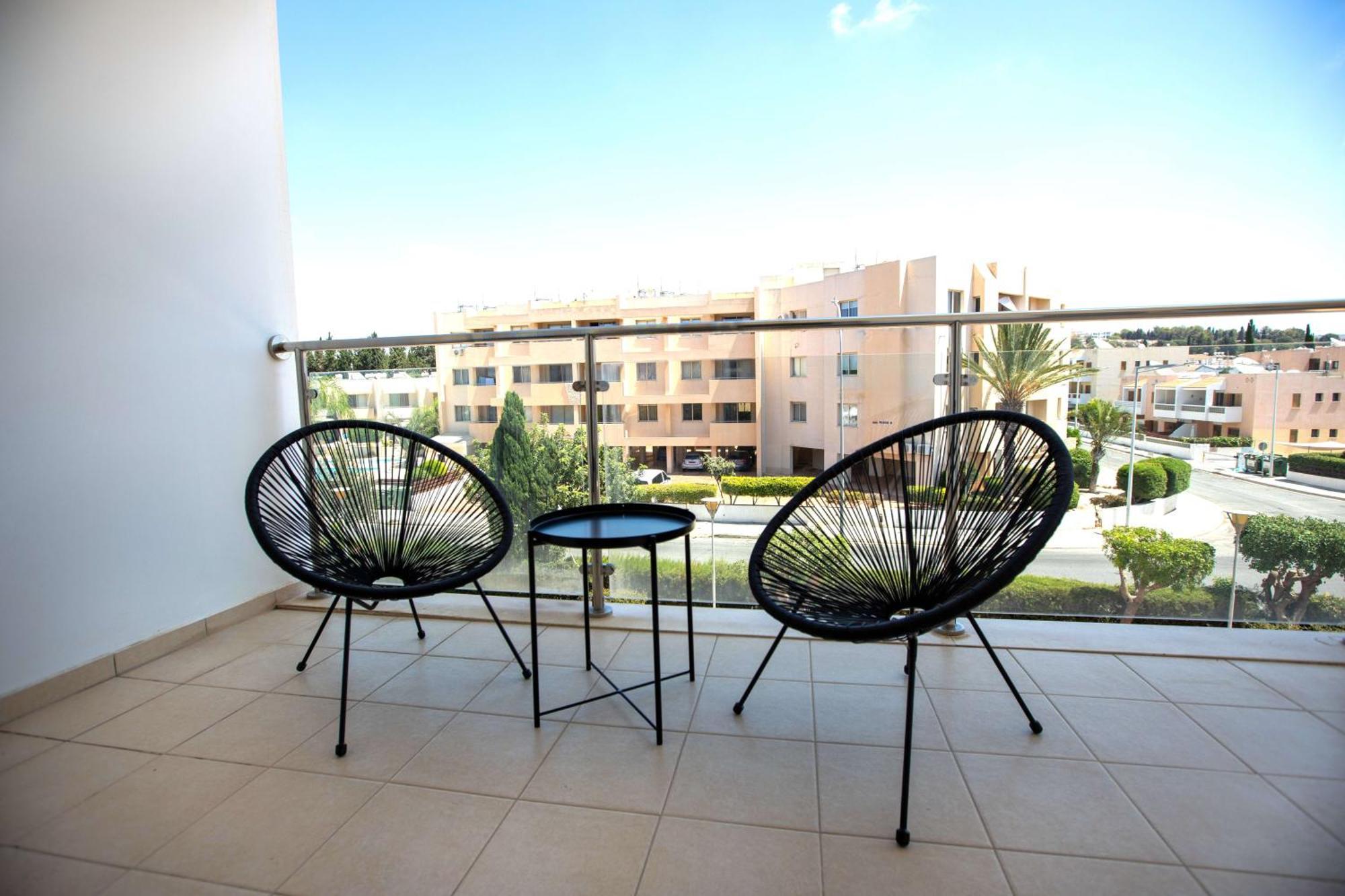 Apartment Phaedrus Living Elysia Park Flat