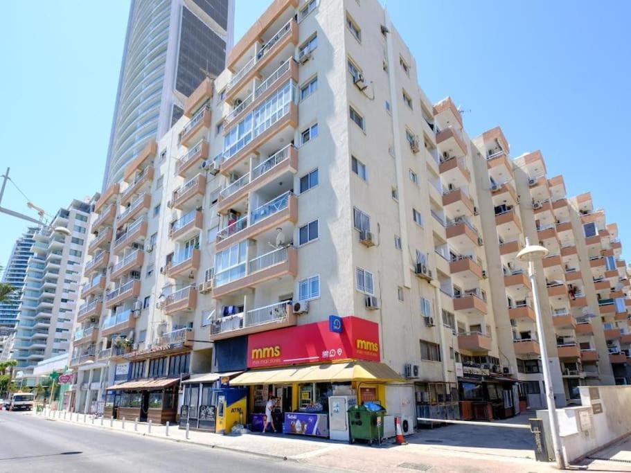 Luxury One Bedroom - Seafront Limassol
