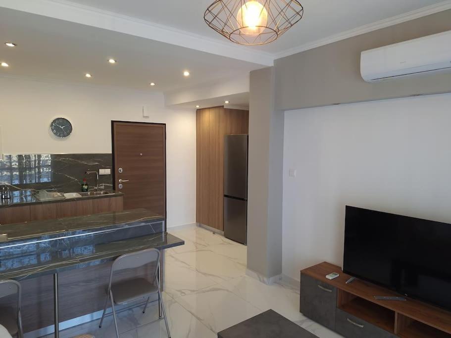 Luxury One Bedroom - Seafront Limassol