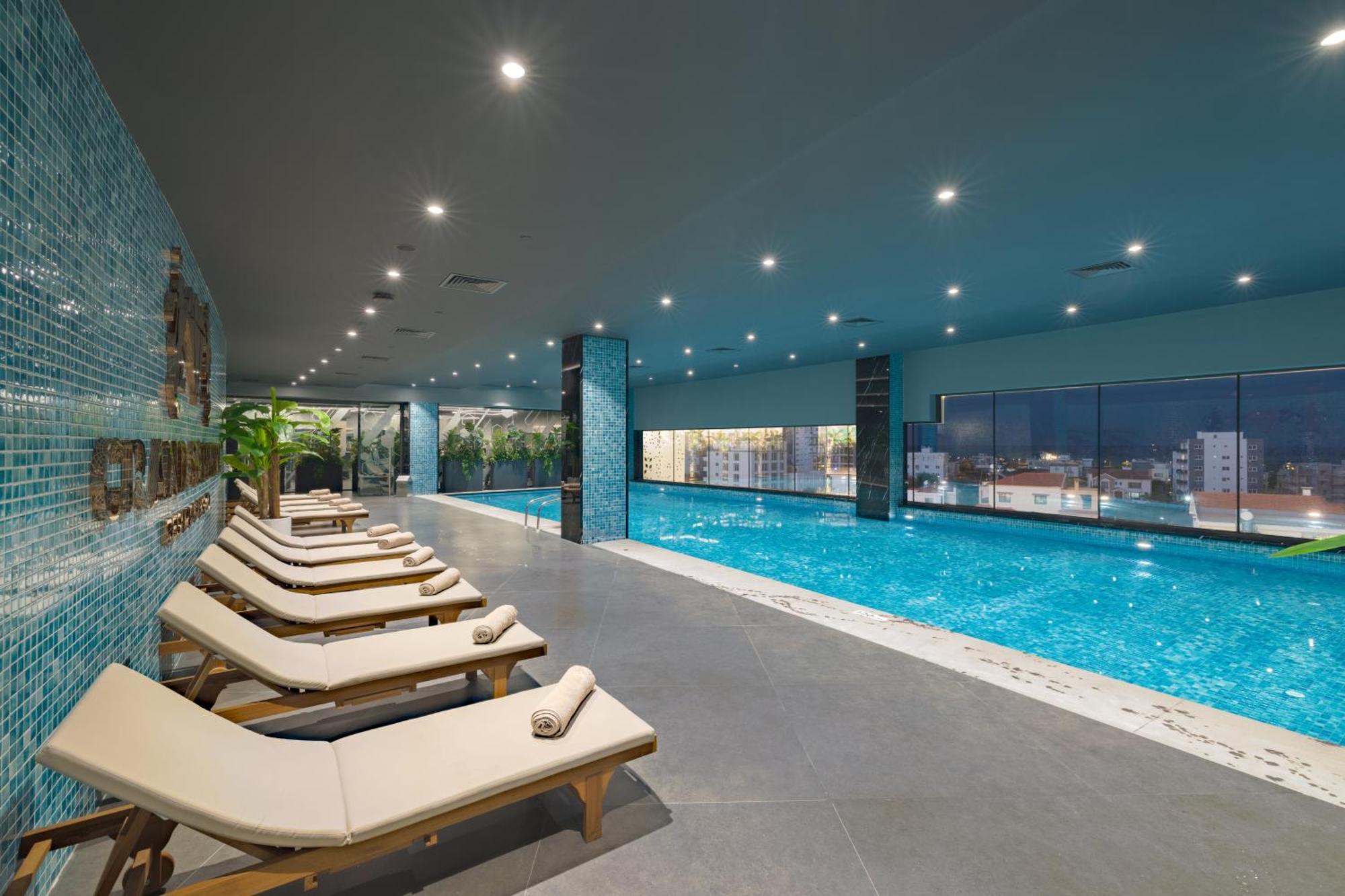Grand Sapphire & Casino Hotel 5*