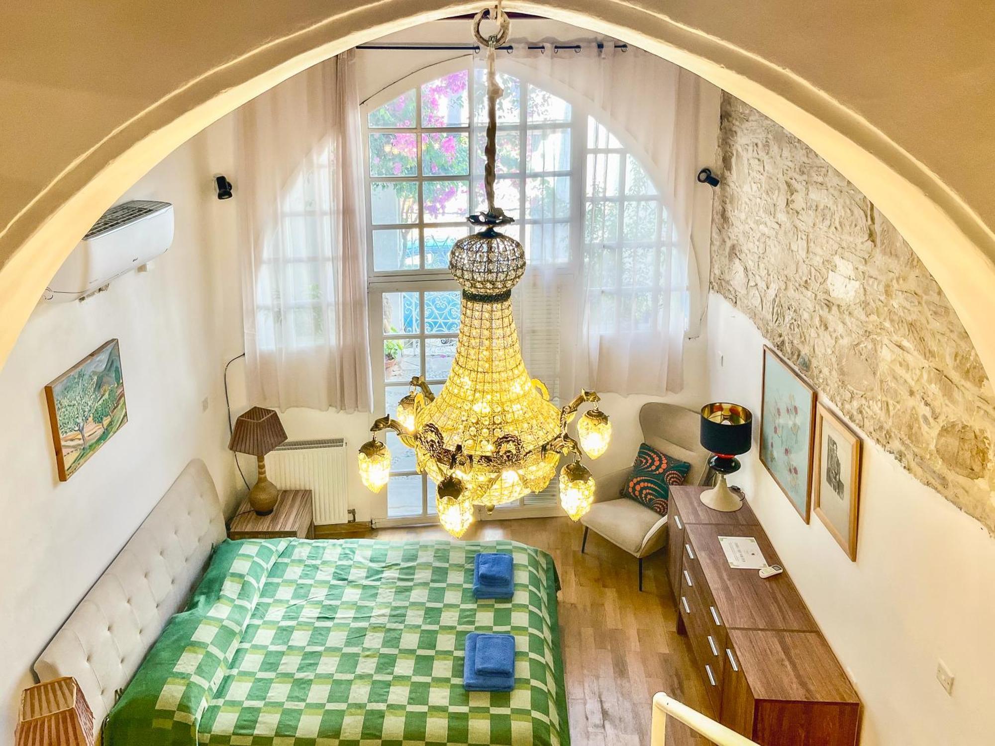 Square - With Pool 3 Minutes Walk Country house *