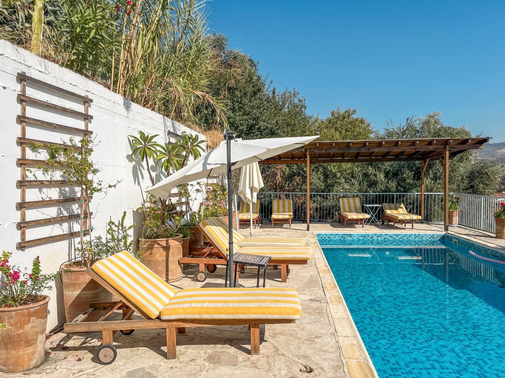 Country house Square - With Pool 3 Minutes Walk Kalavasos