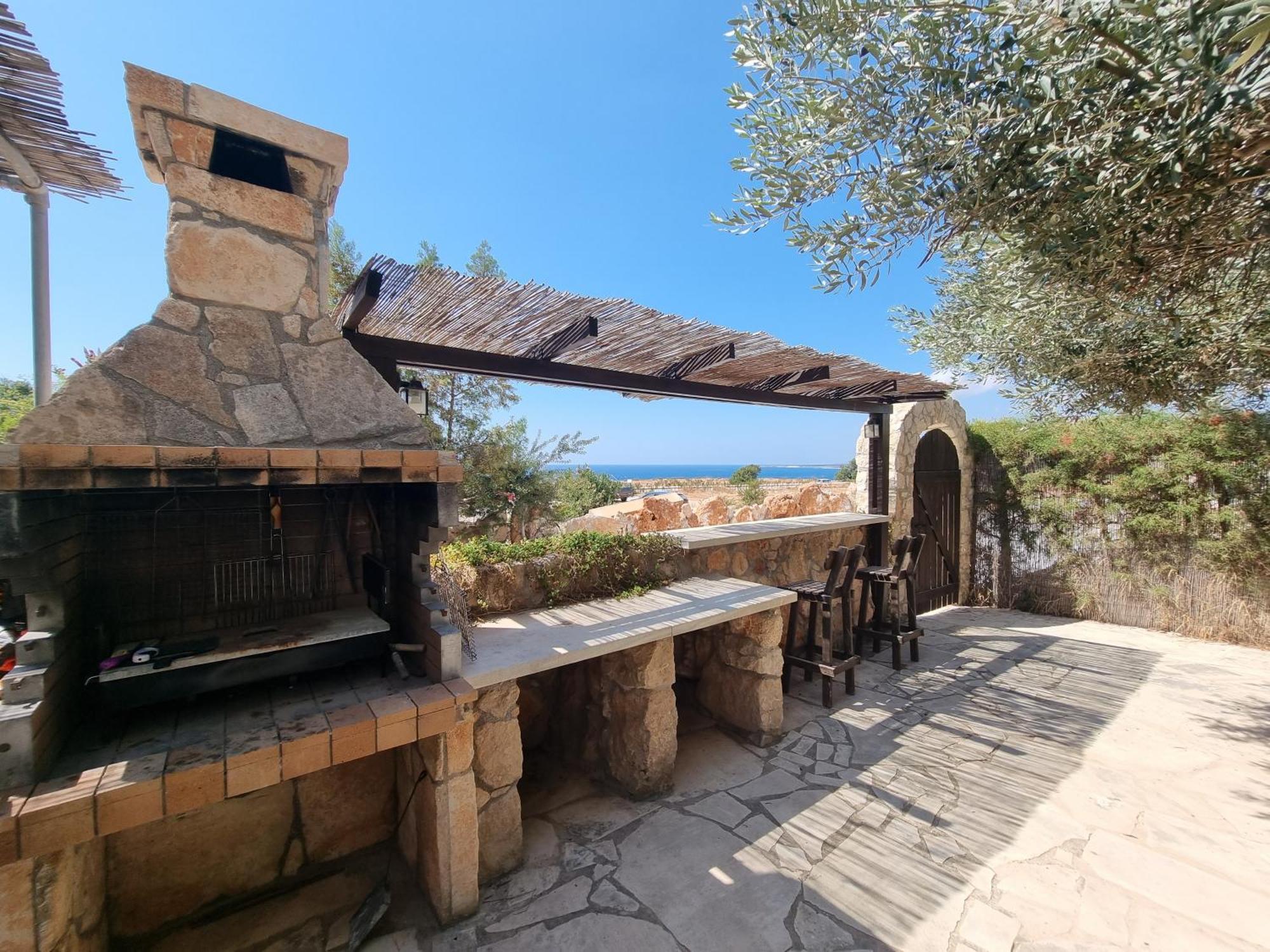 Villa Olive Peyia
