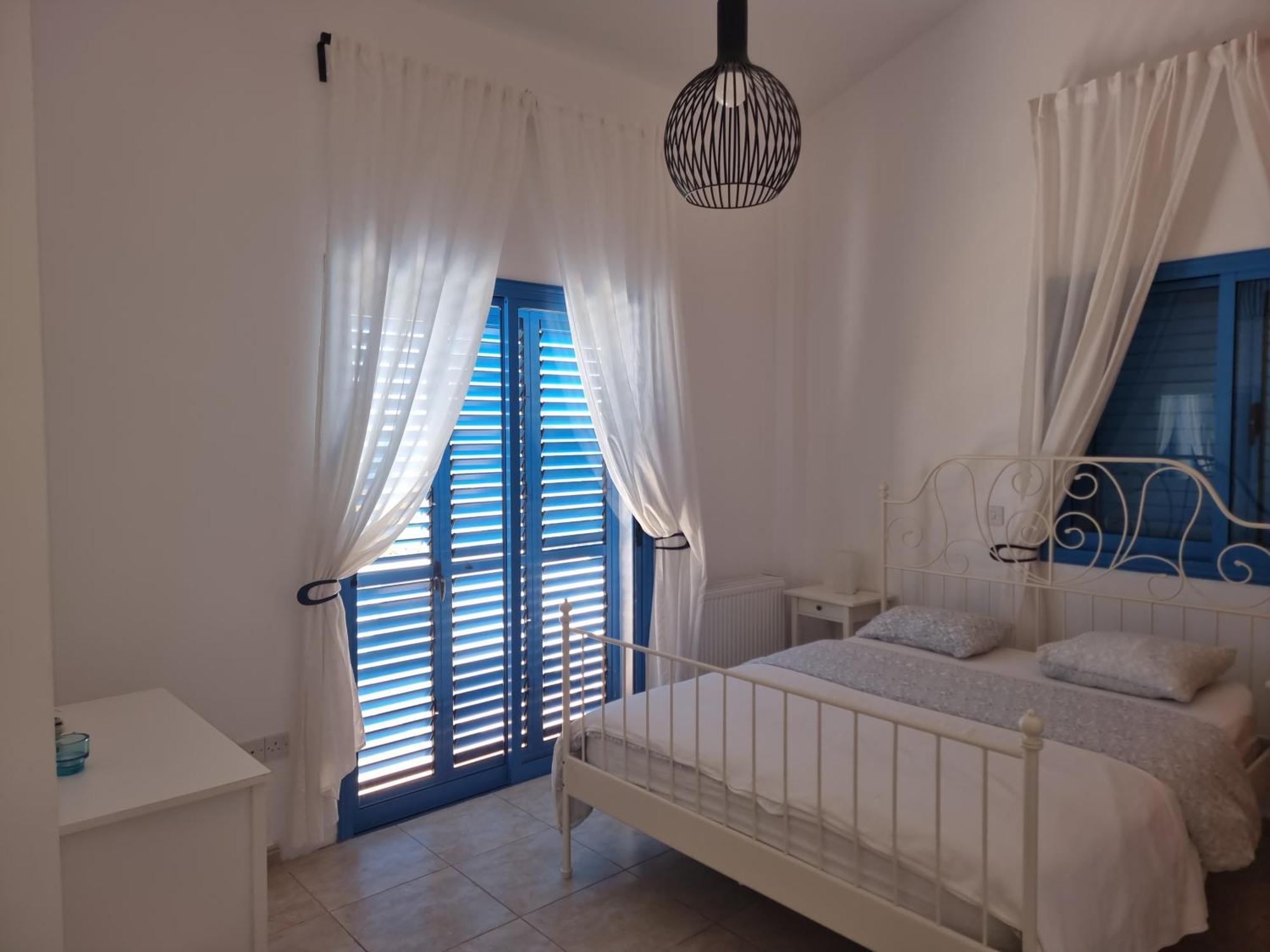 Olive Villa Peyia