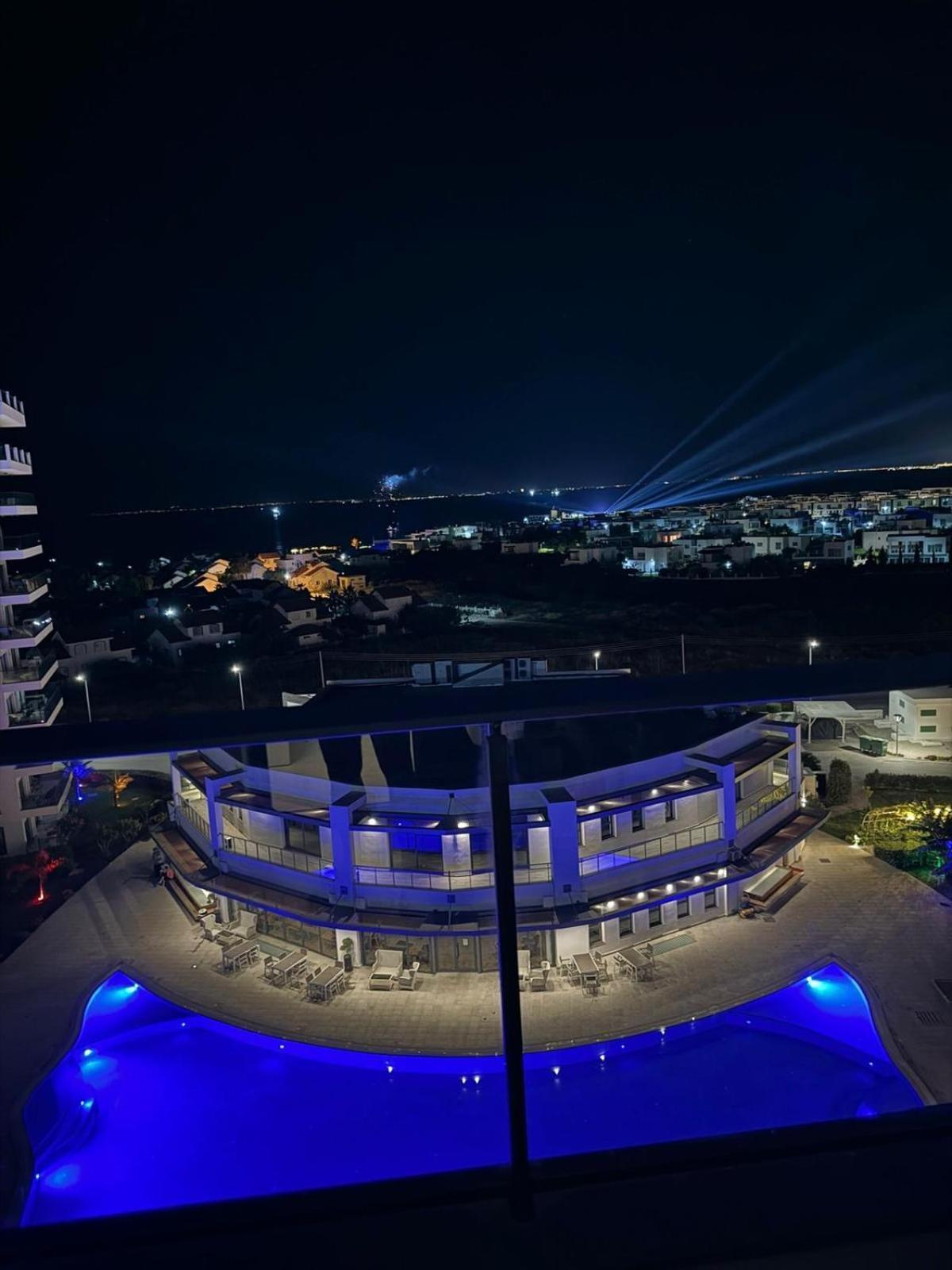 Schoenes Mit Meerblick Auf Nordzypern, In Caesar Blue Isabella 70 Apartment Rizokarpaso