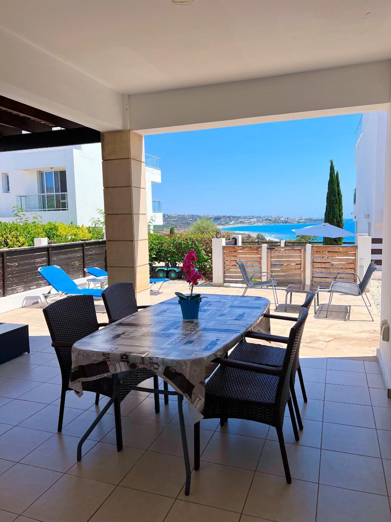 3 Zimmer, Meerblick Direkt In Villa