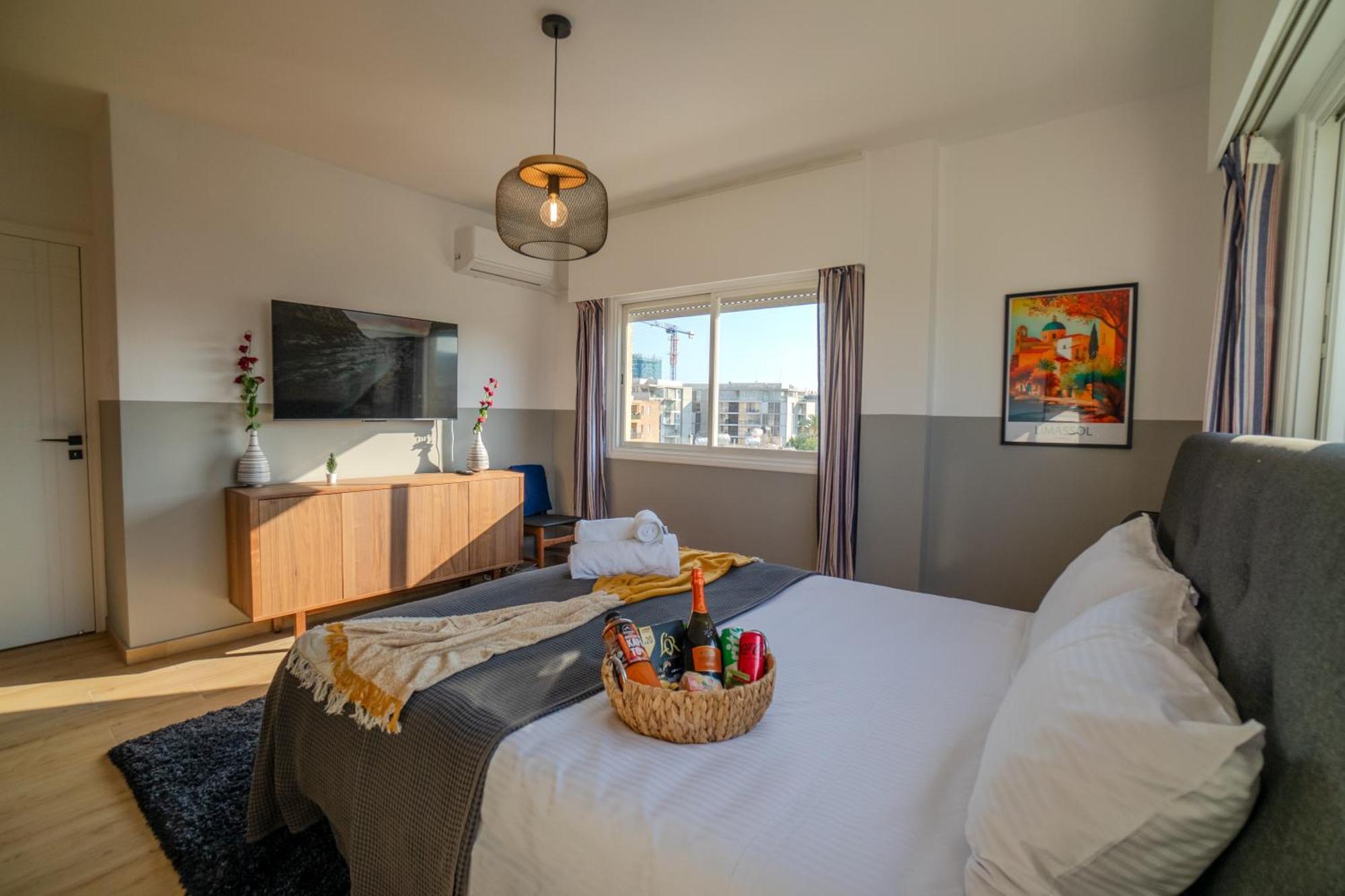 Apartment Perfect For Families, 3 Min Away, Brand New *
