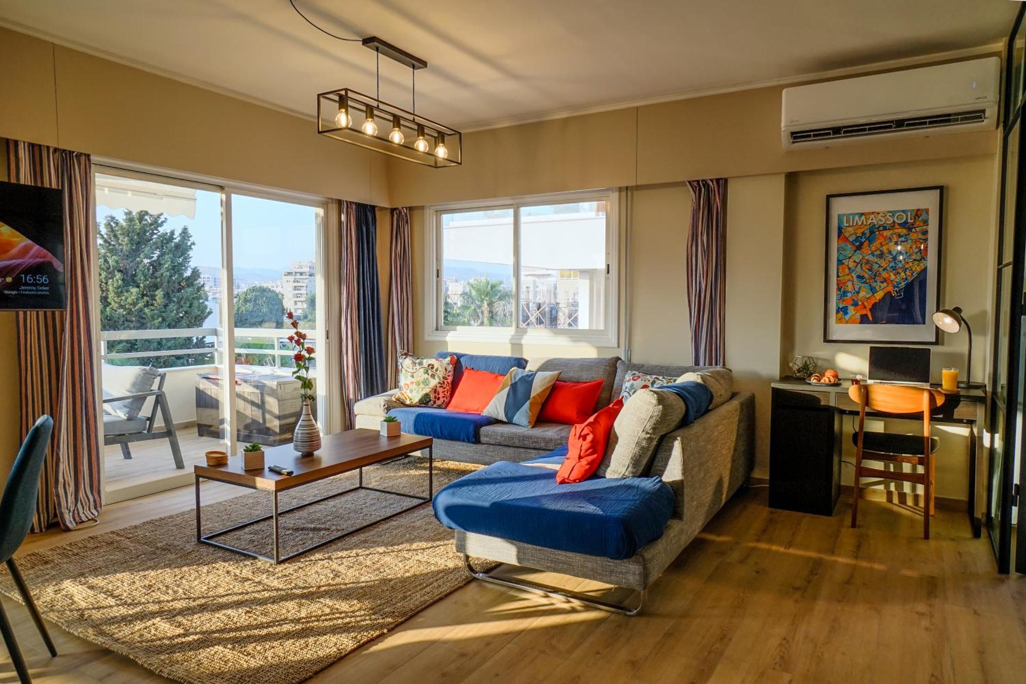 Perfect For Families, 3 Min Away, Brand New *