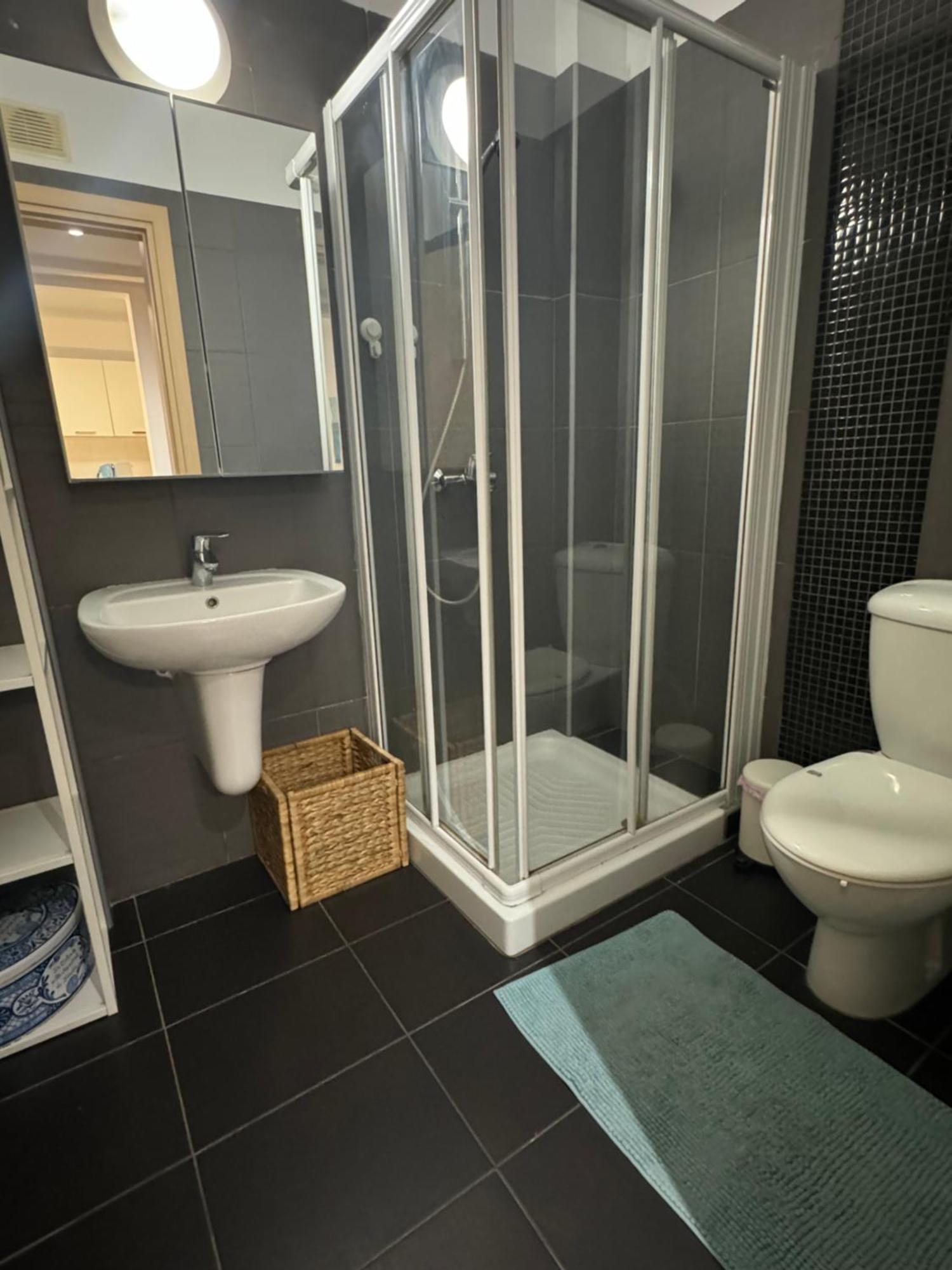 One-bedroom Apartment, 30m From The Apartment *