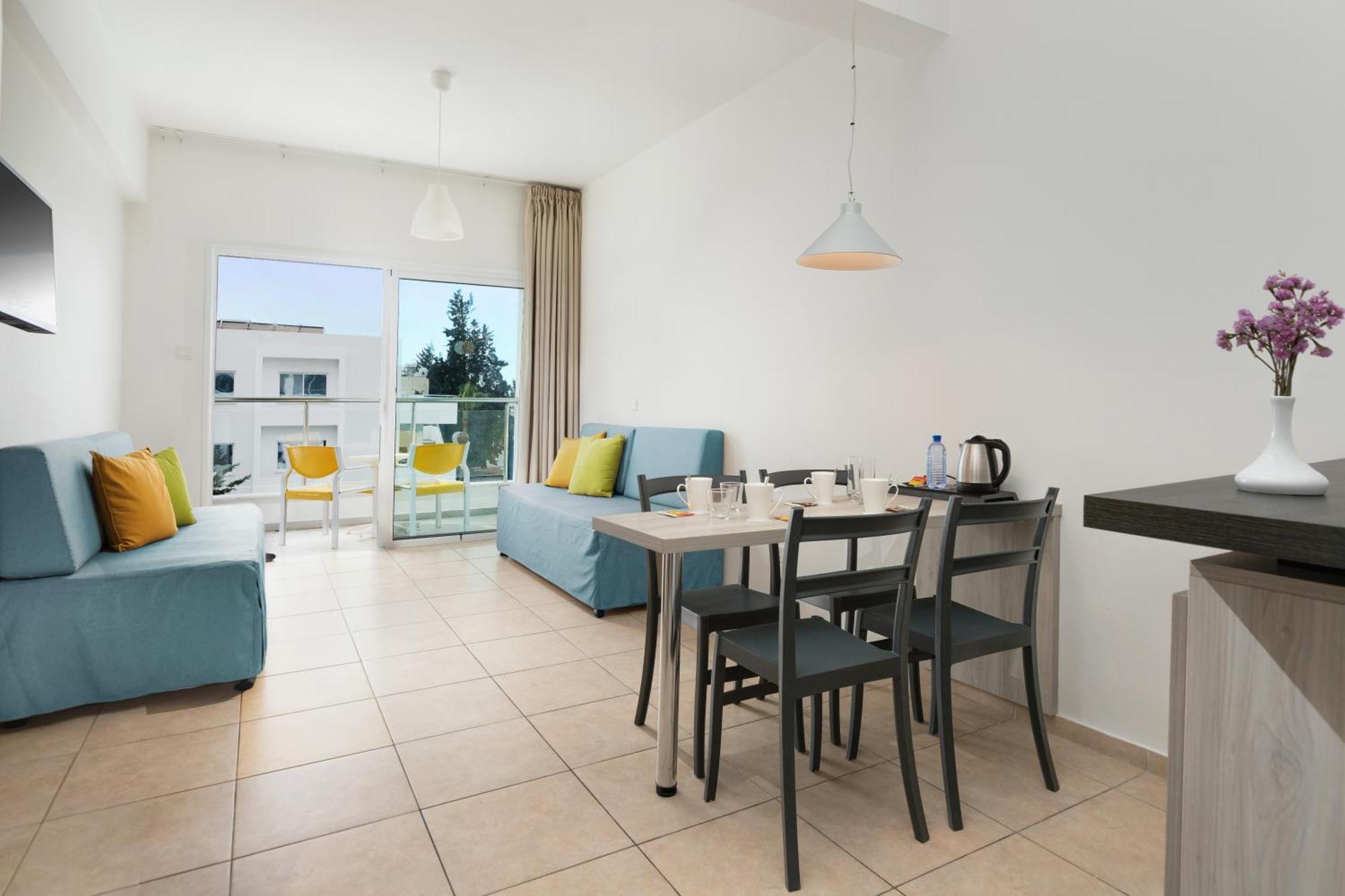 Smartline 4* Paphos