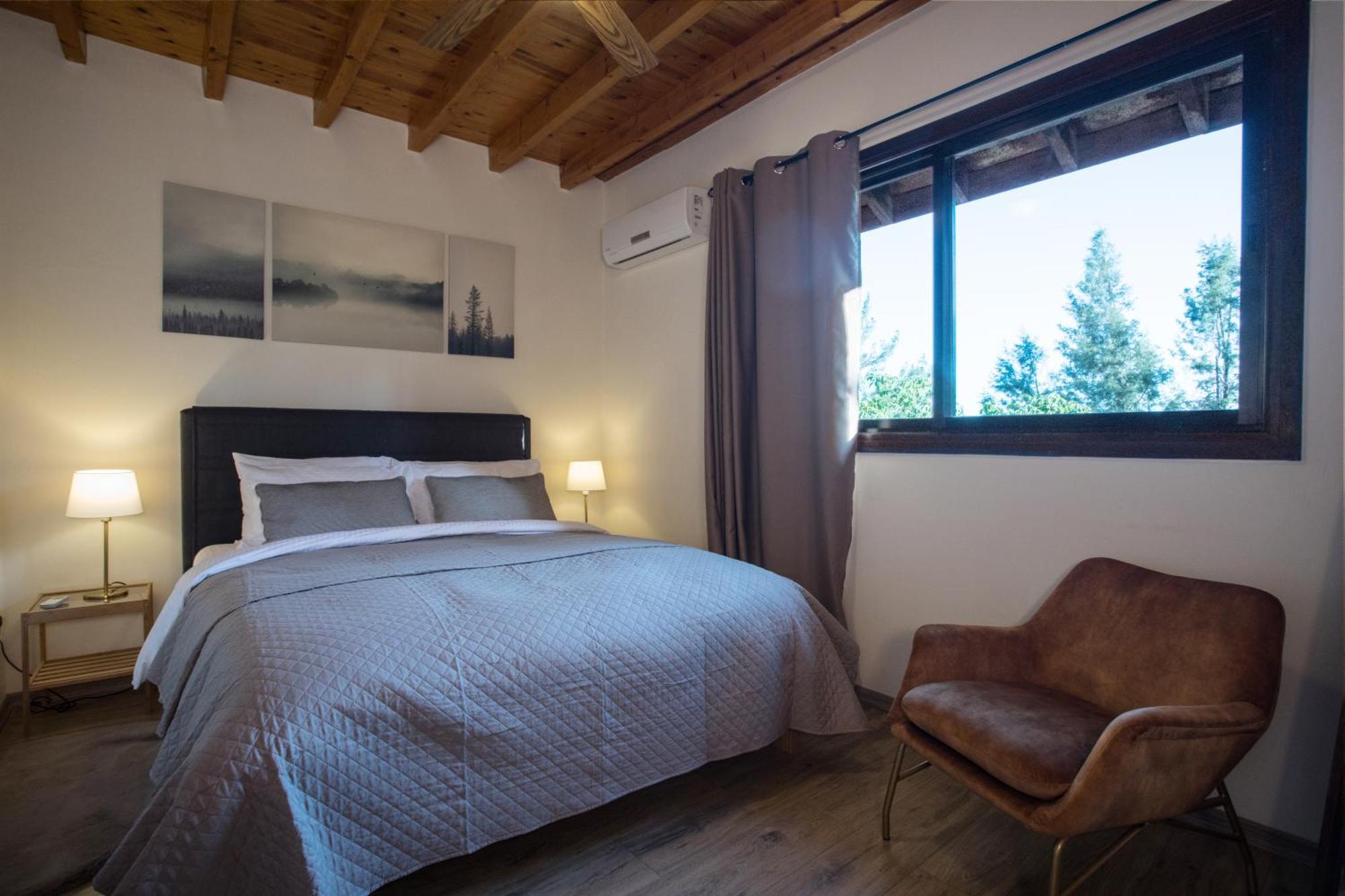 Cozy Mountain In