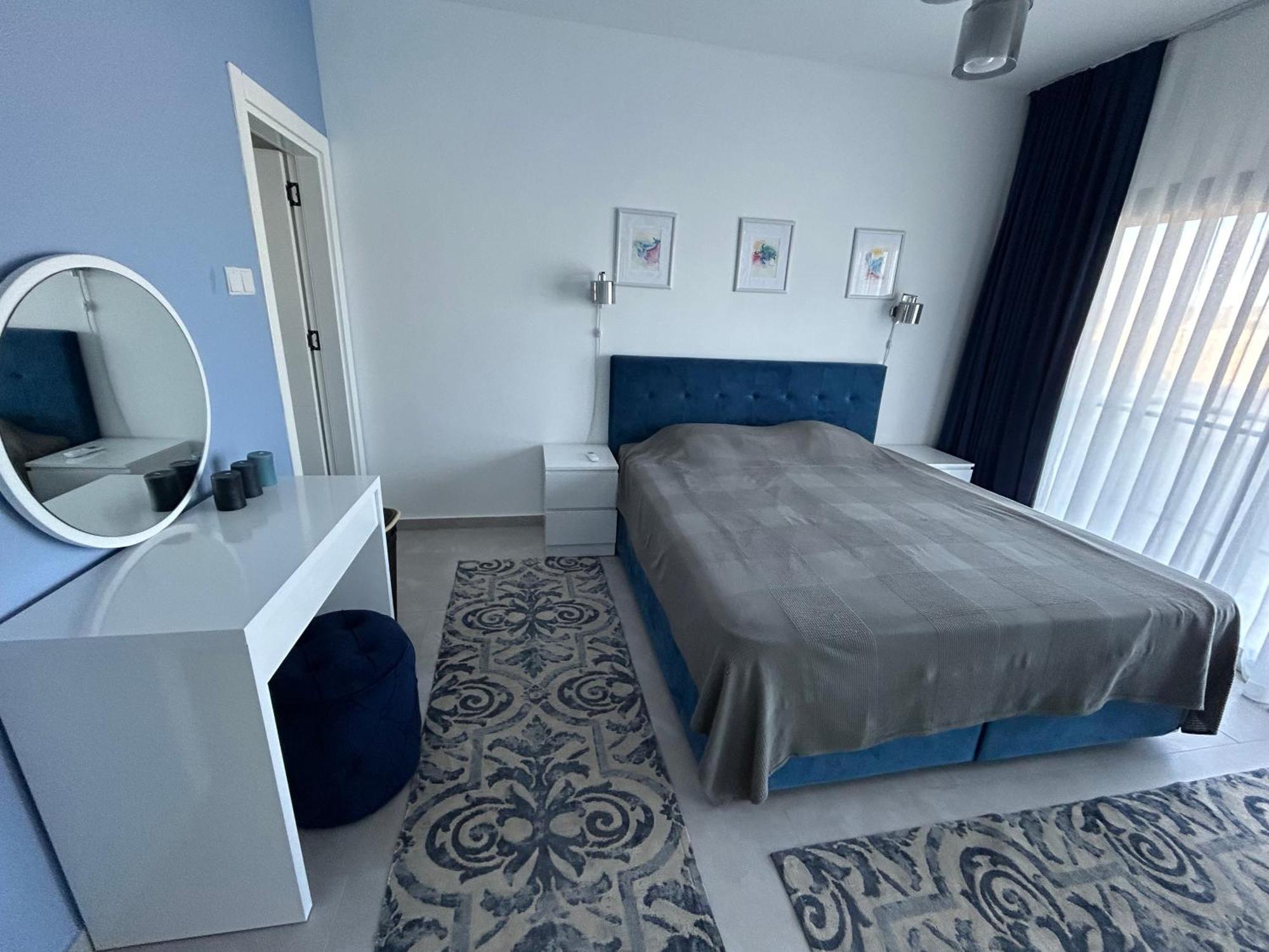 Blue Summer Terrase Apartment