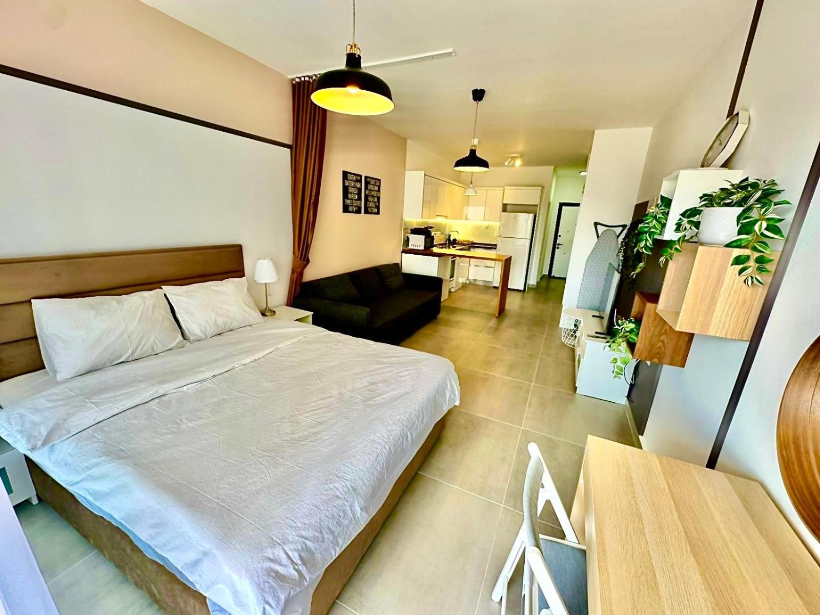 Lux Cezar * Iskele District (Northern Cyprus)