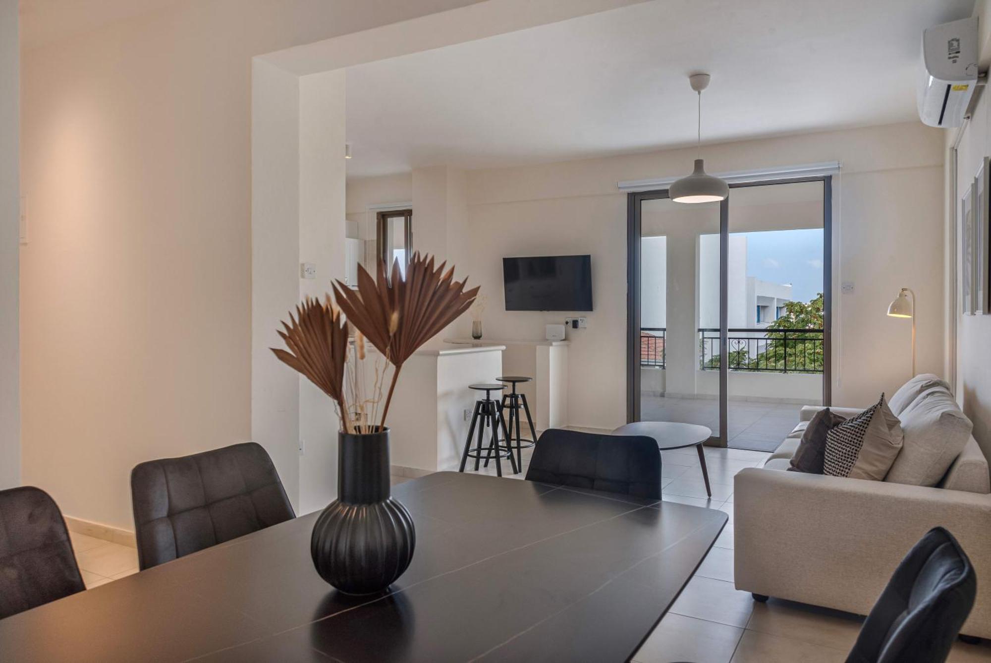 Phaedrus Living Old Town Seaview Flat