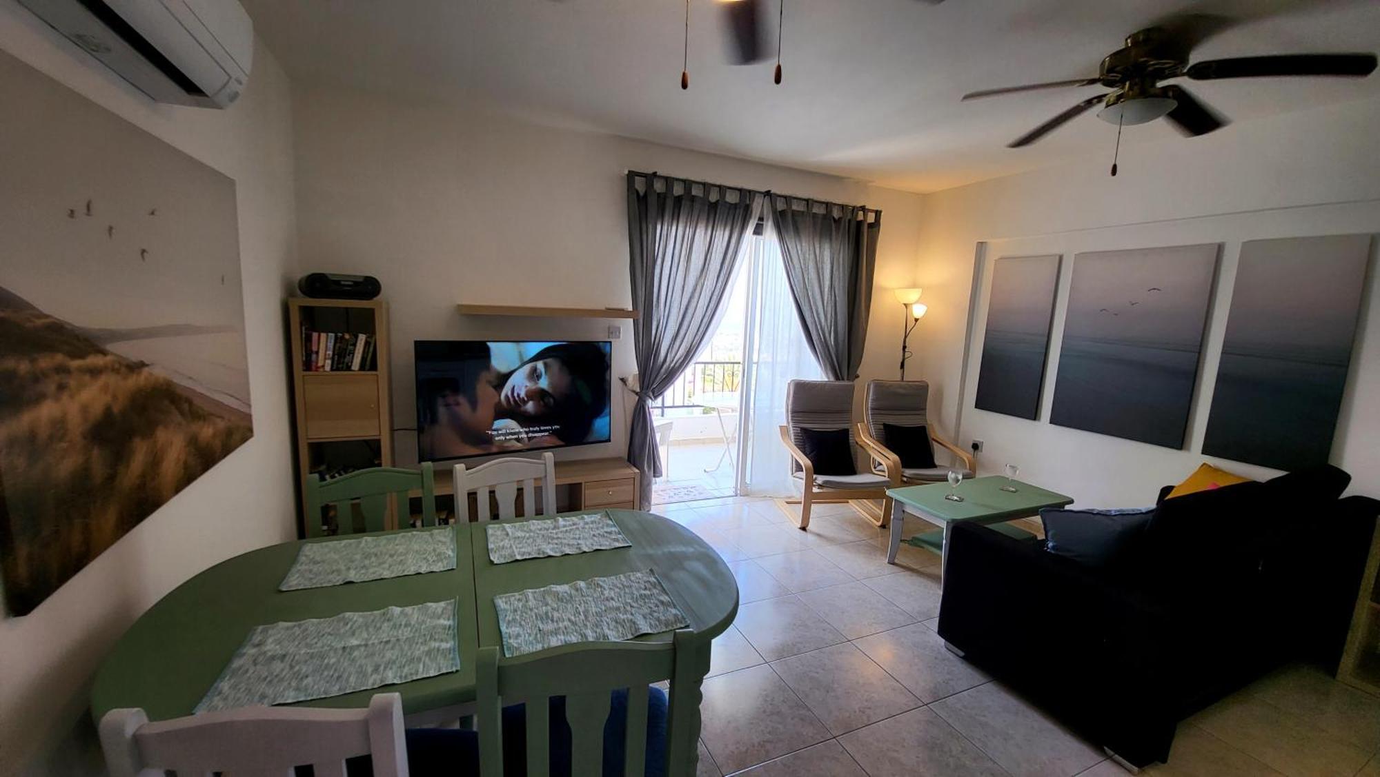 Calm Seaview Nest In Apartment