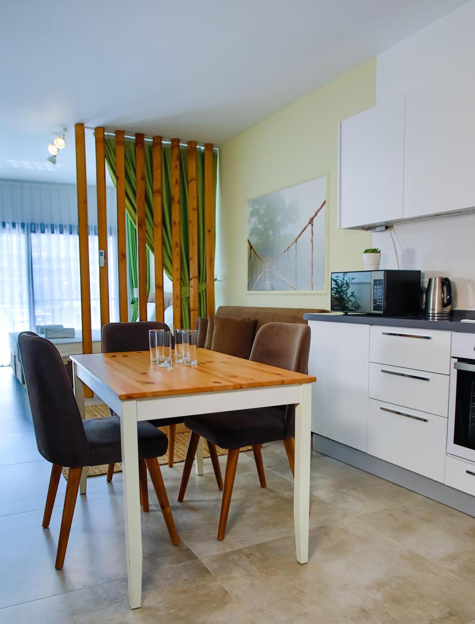 Ground Floor In Caesar & Spa, Long Beach *