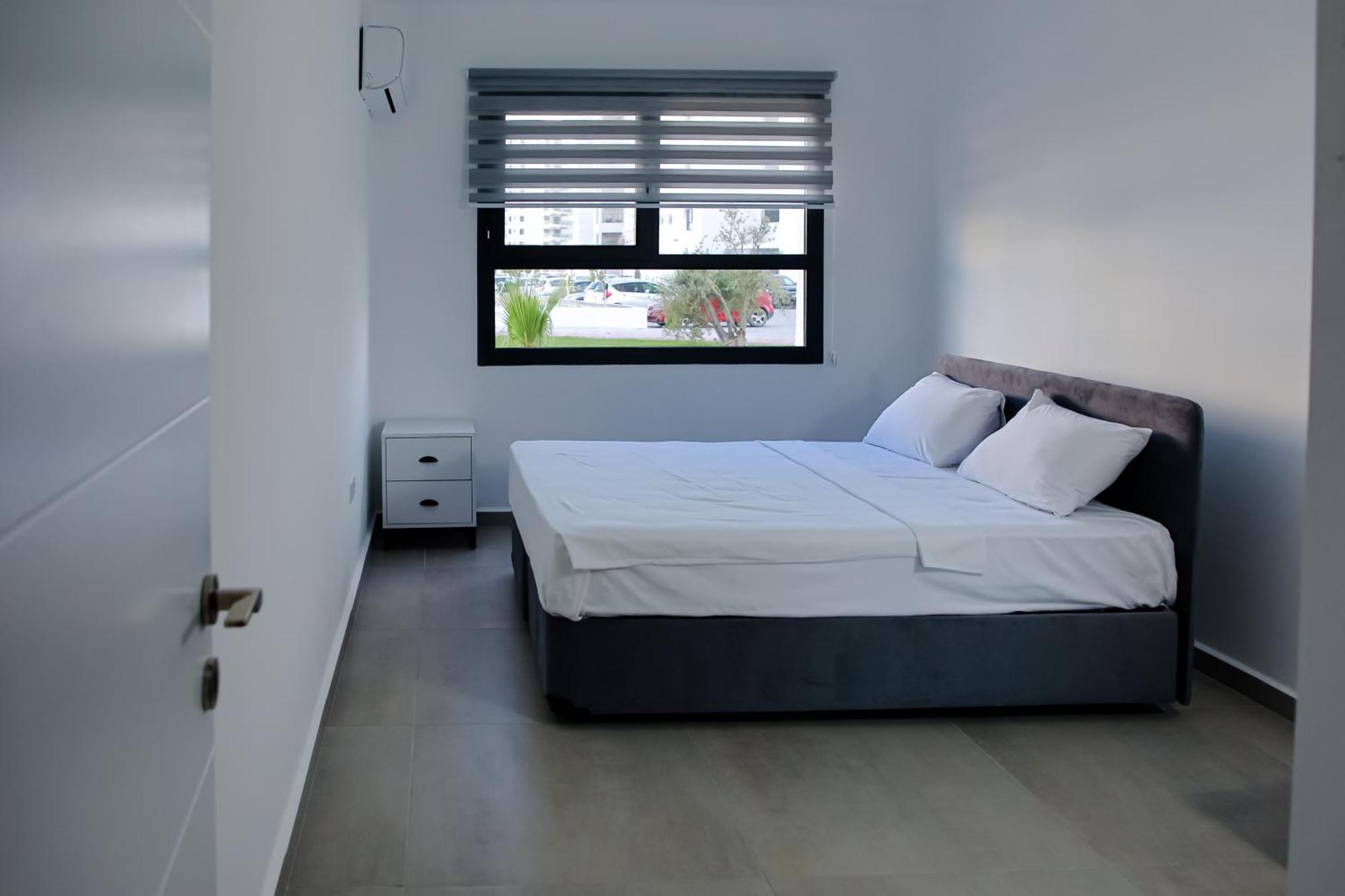Ground Floor In Caesar & Spa, Long Beach