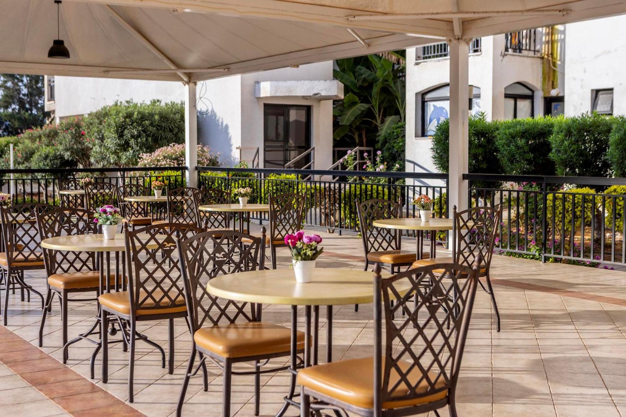 Seagull Aparthotel 3*