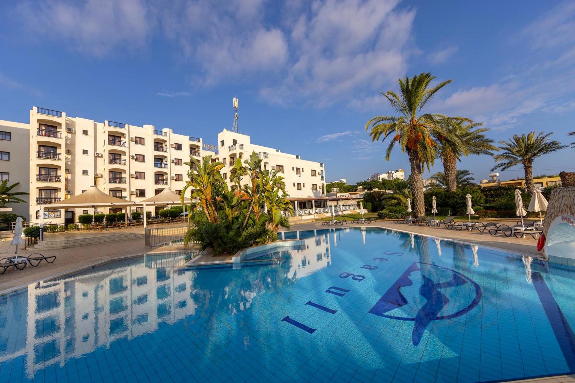 Aparthotel Seagull 3*