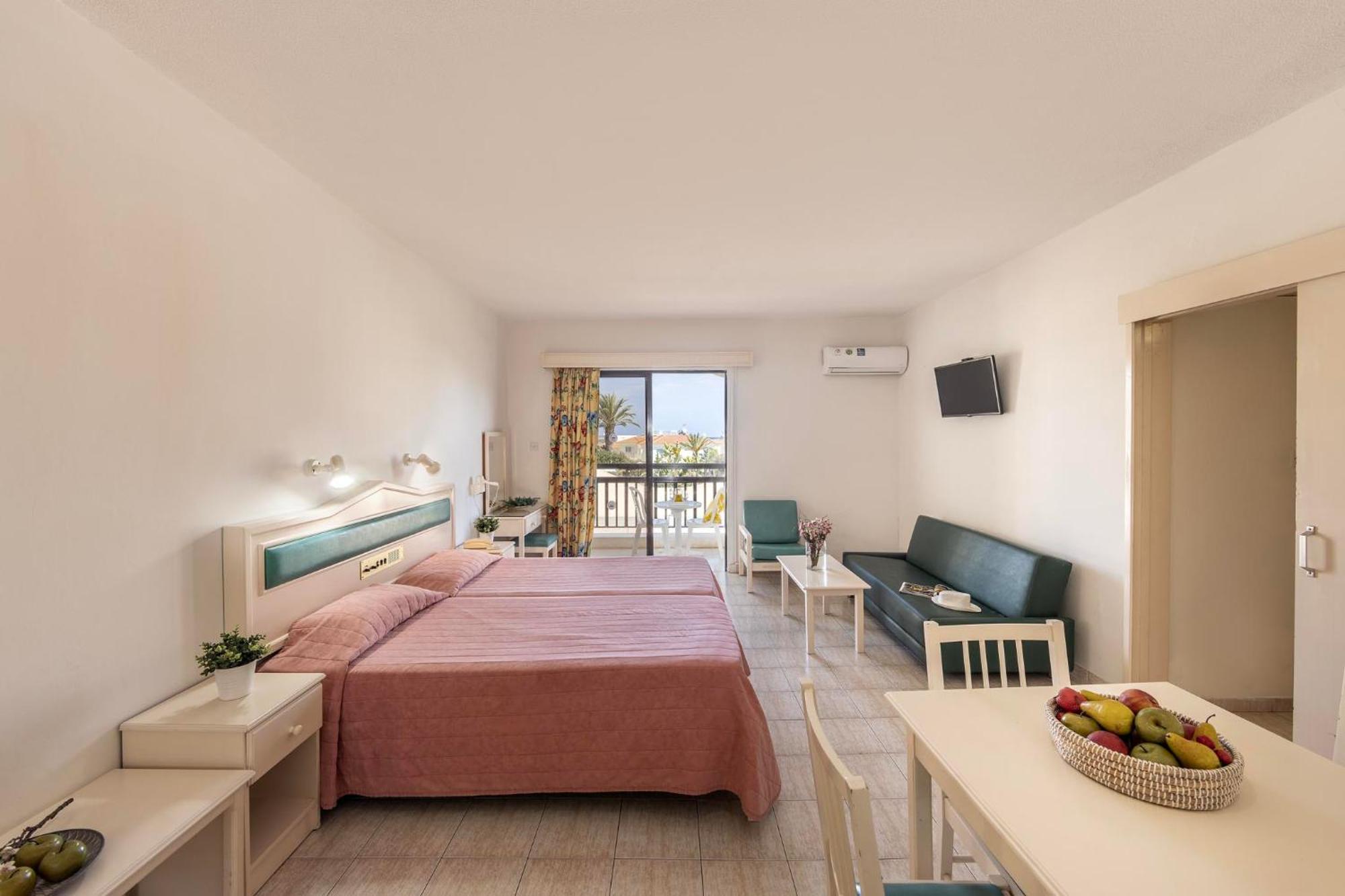Aparthotel Seagull 3*