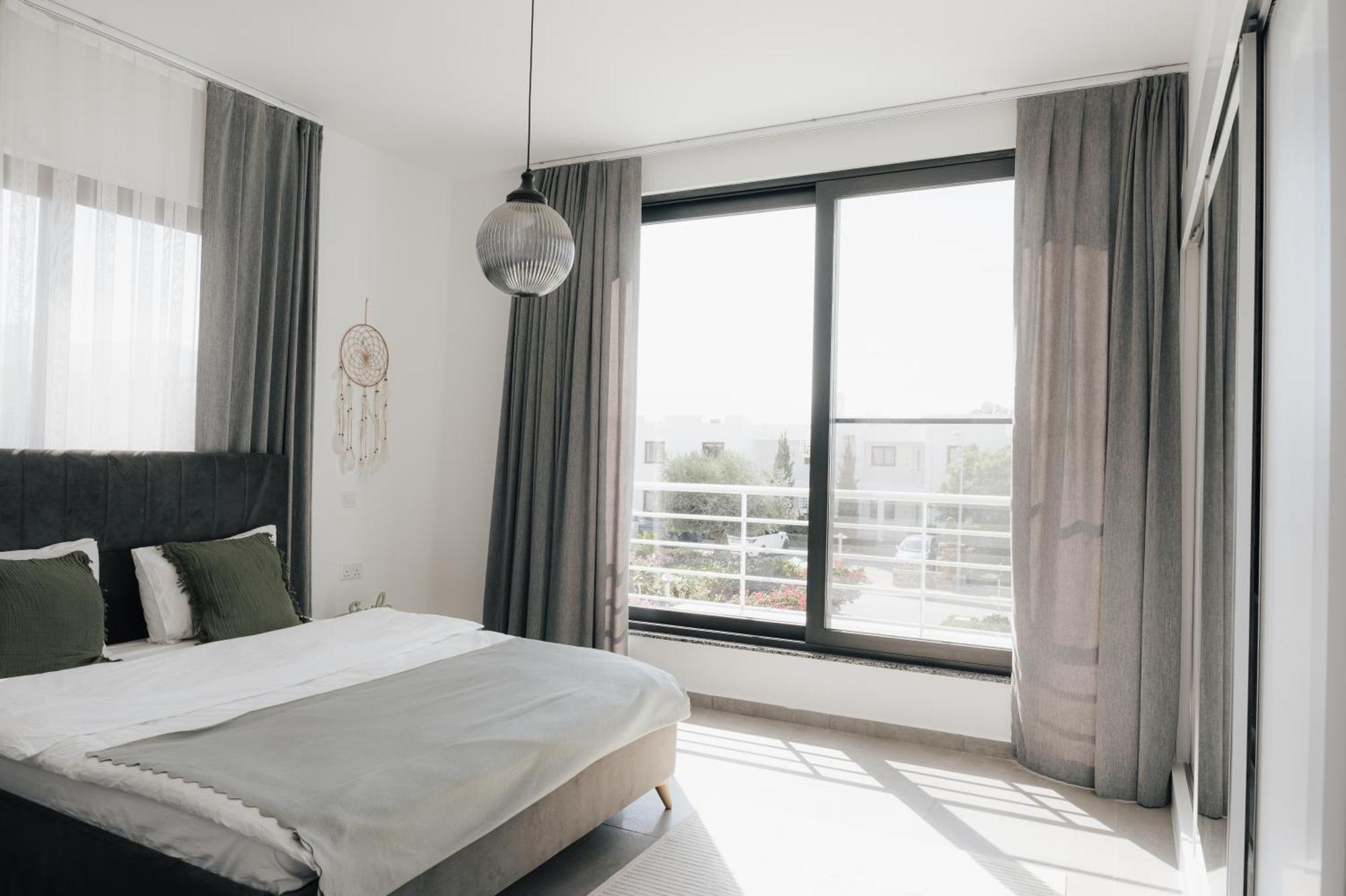 Apartment Elegance C8 Rooftop Spa&gym Mountain&seeview