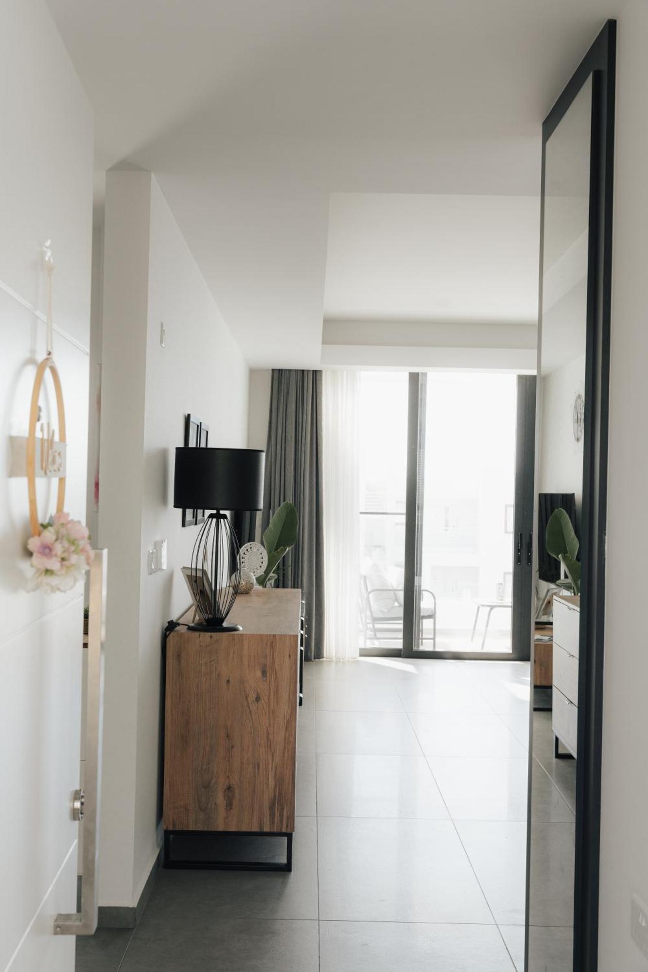 Elegance C8 Rooftop Spa&gym Mountain&seeview Apartment *