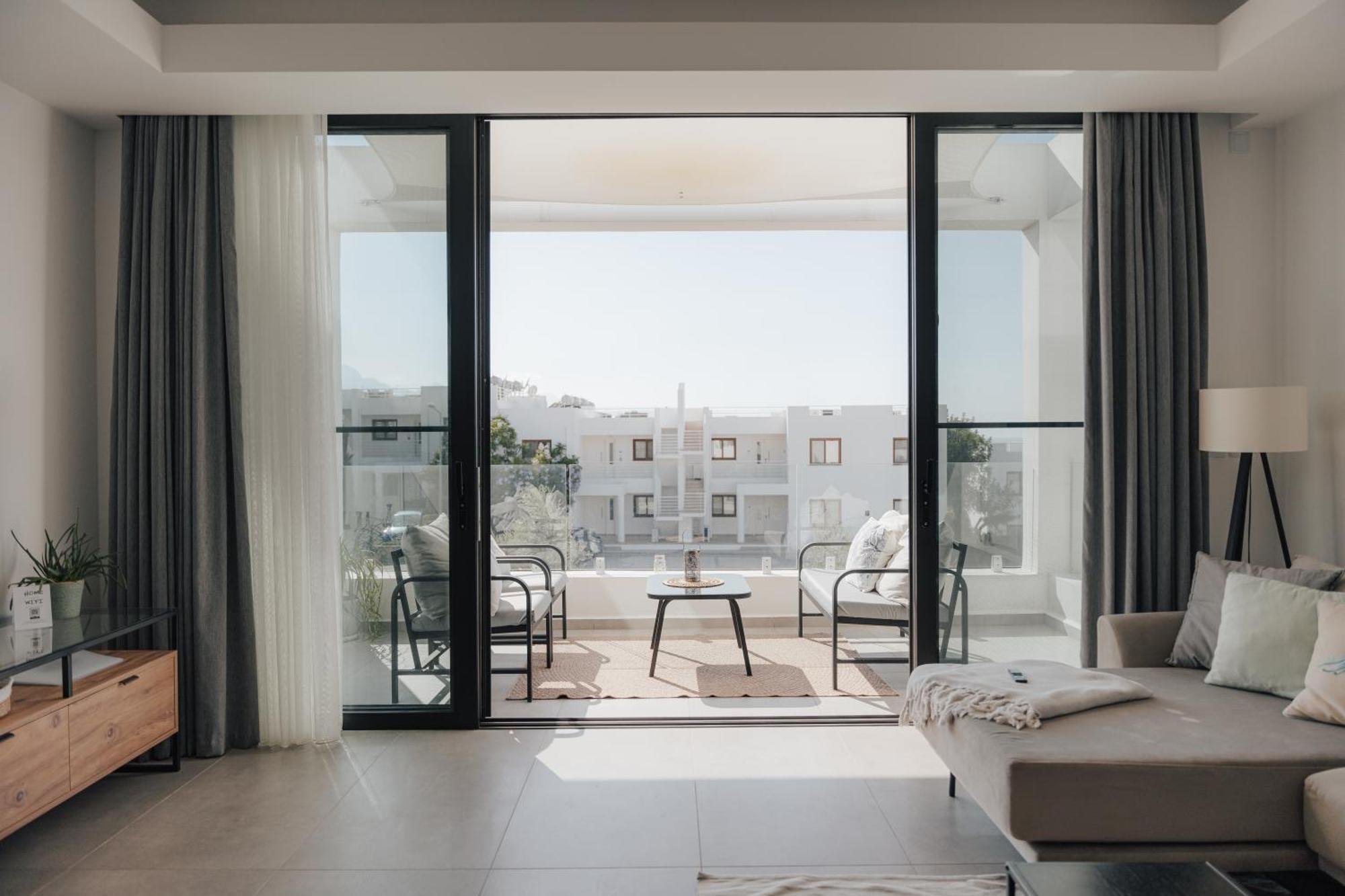Elegance C8 Rooftop Spa&gym Mountain&seeview * Agios Georgios (Girne)