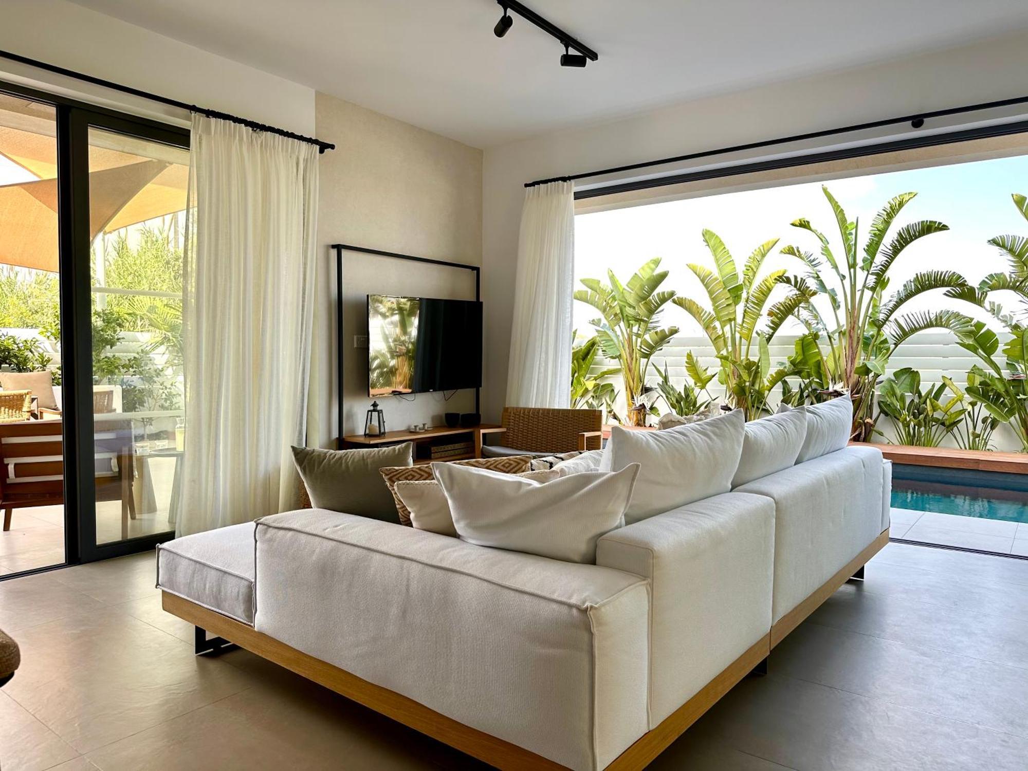 Lora Pearl Luxury * Protaras