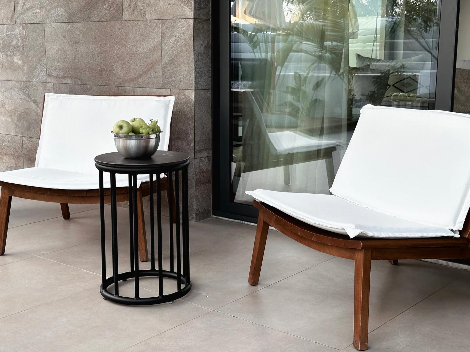 Lora Pearl Luxury *