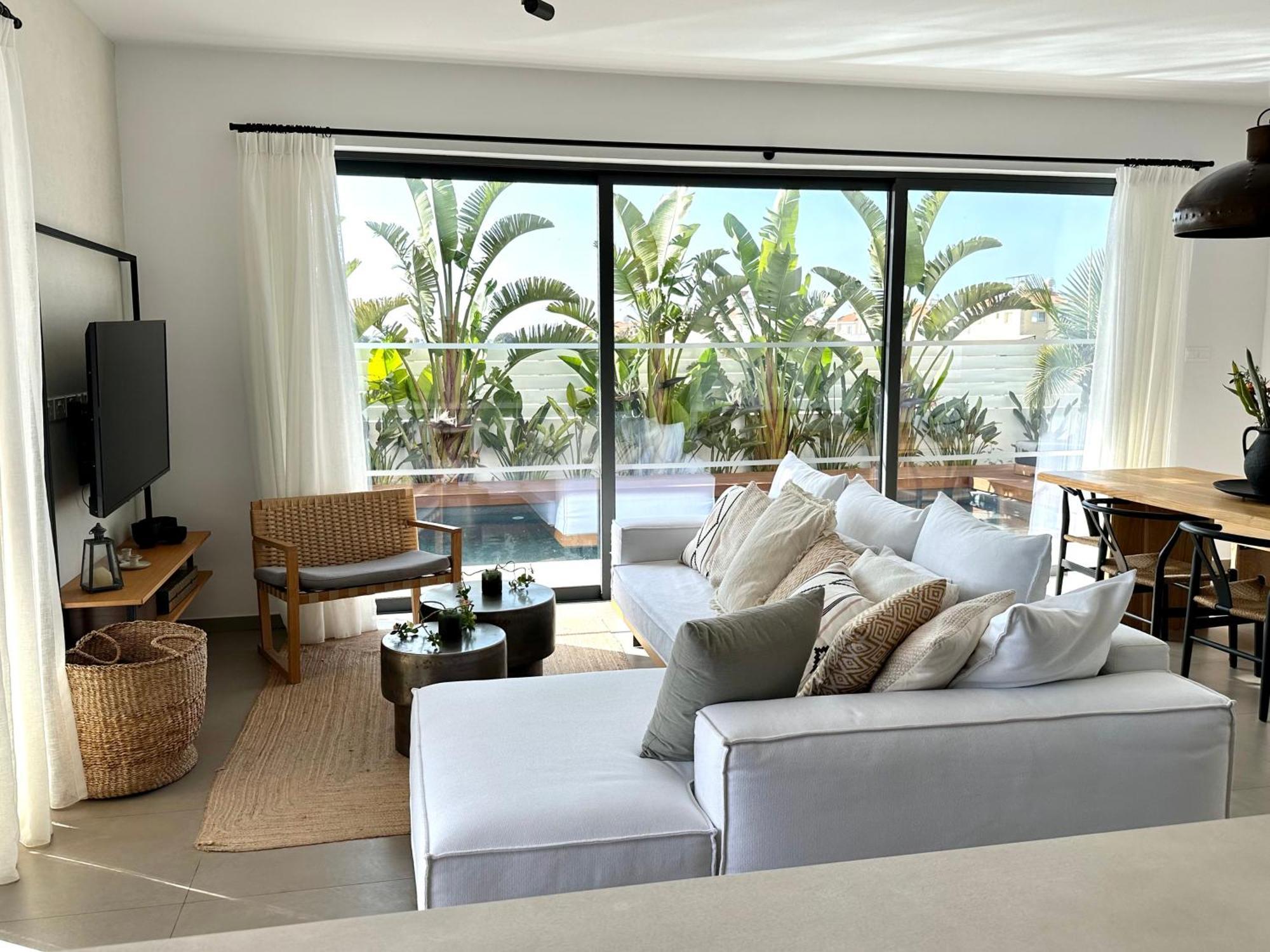 Villa Lora Pearl Luxury *