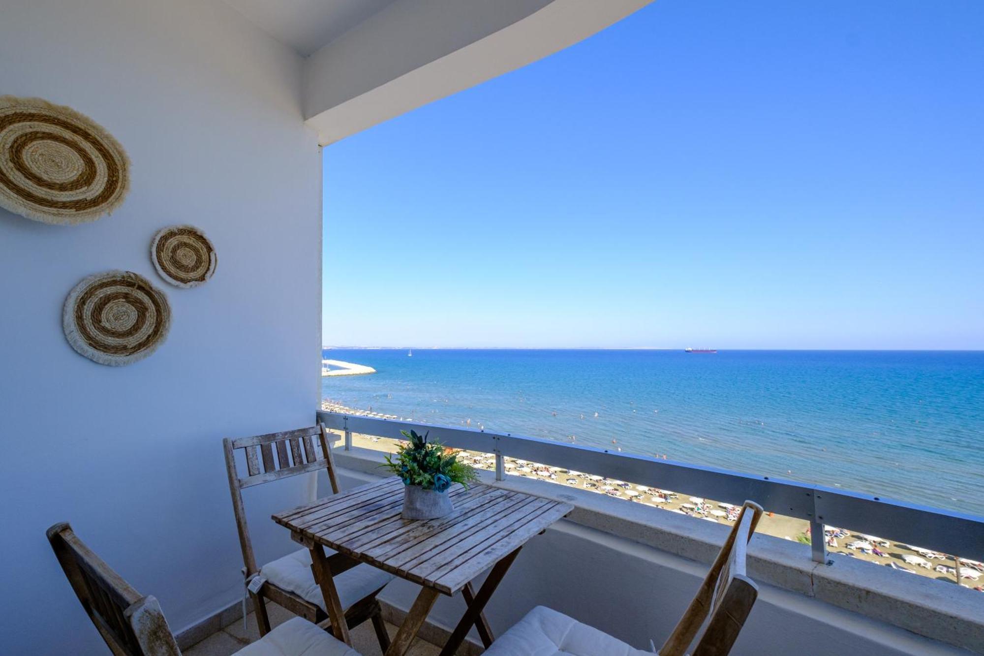 Lazuli Sea View Beachfront- Ap 61 Apartamento *
