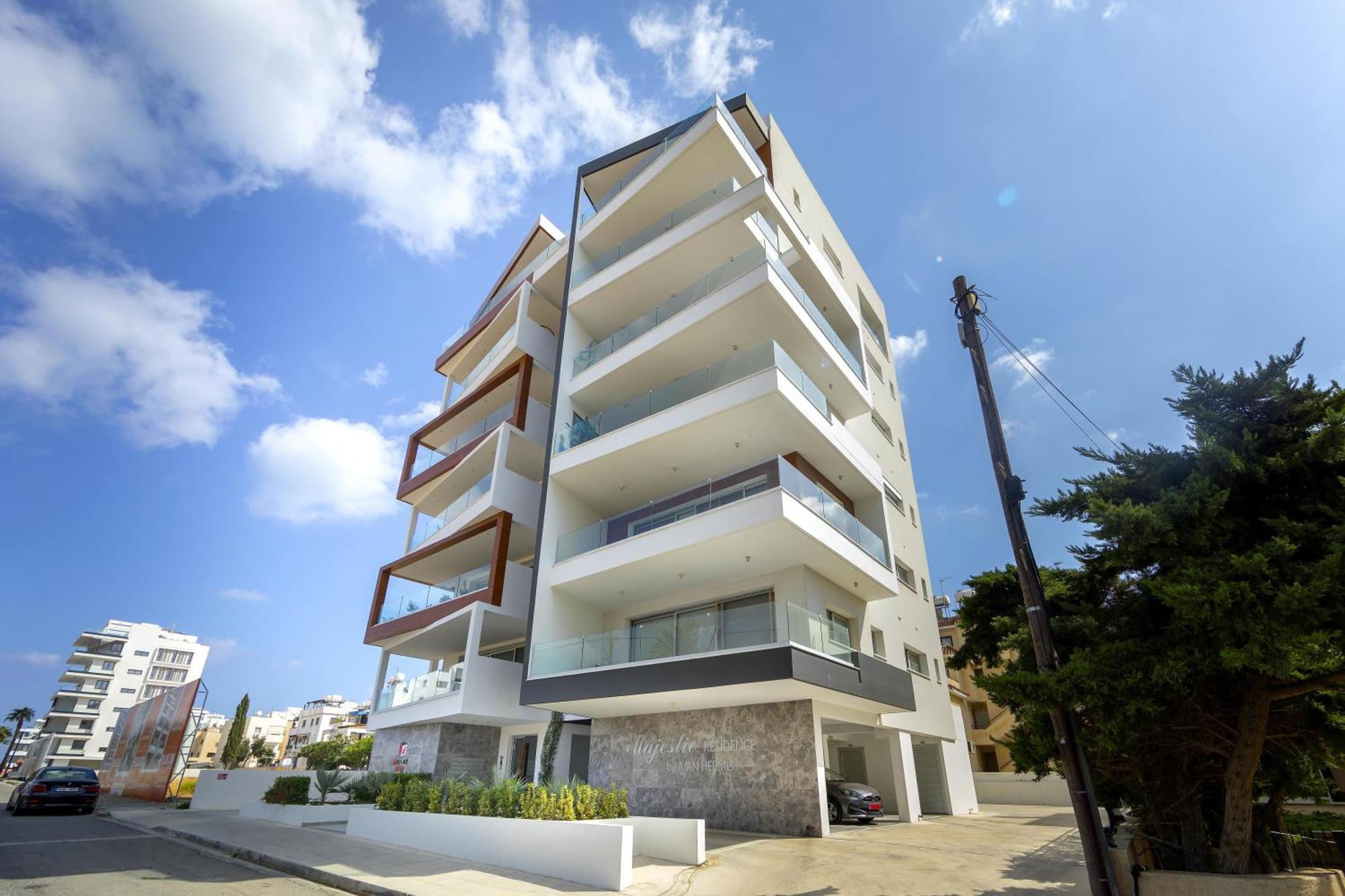 Apartment Majestic Sunset Salt Views 300m From